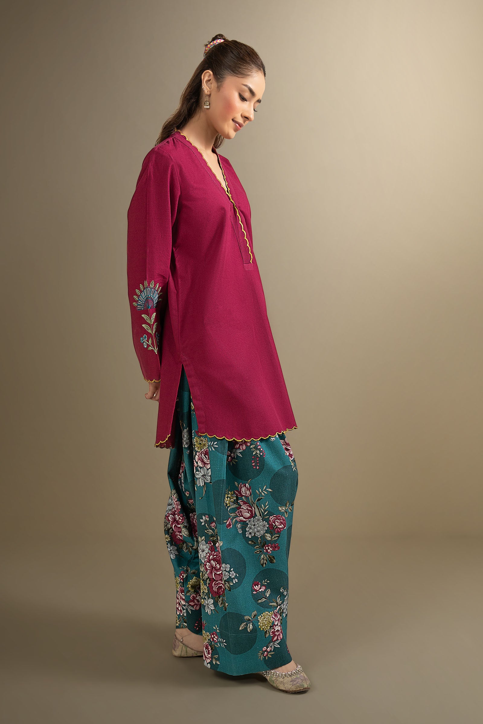 2 Pc Embroidered Khaddar Suit
