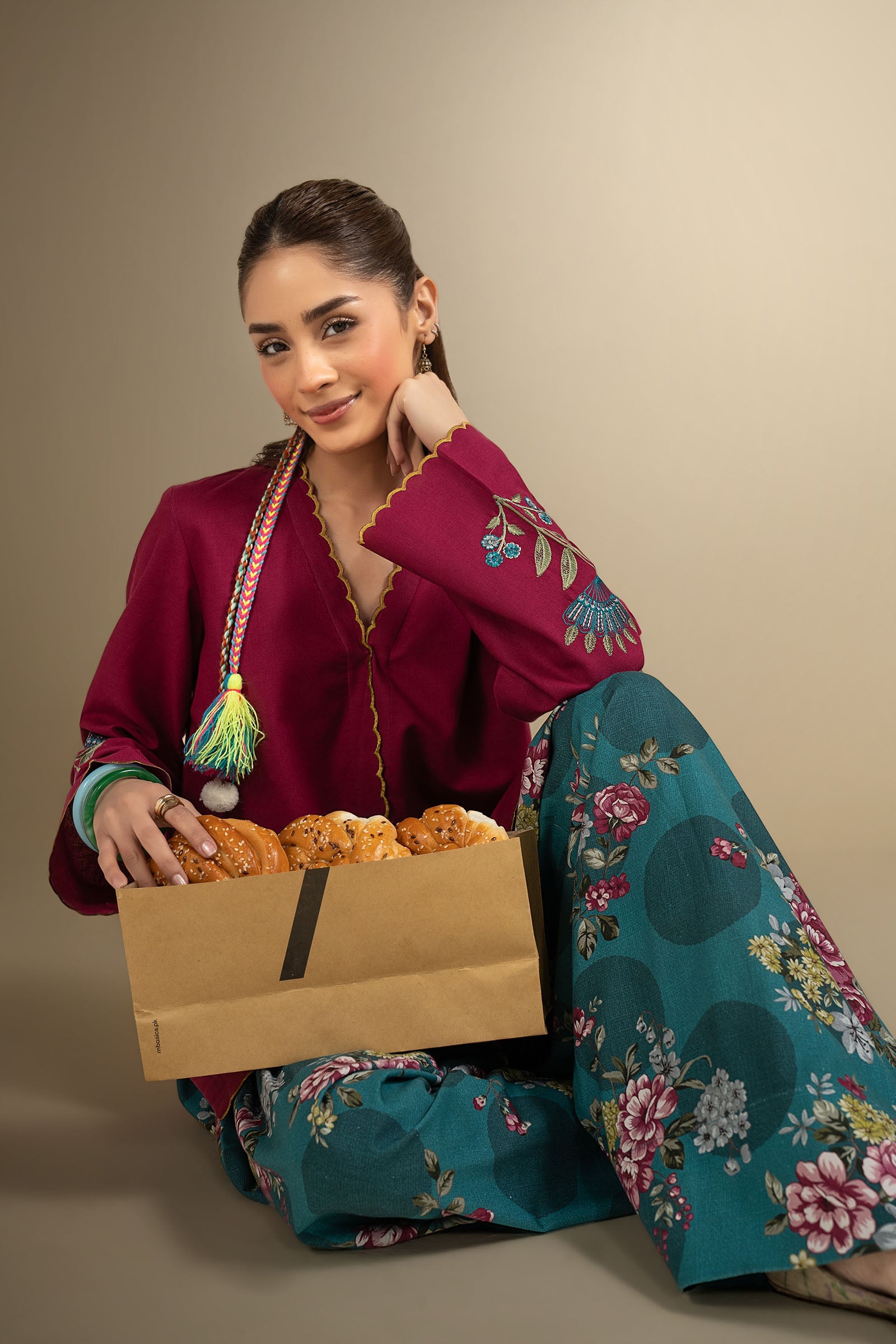 2 Pc Embroidered Khaddar Suit