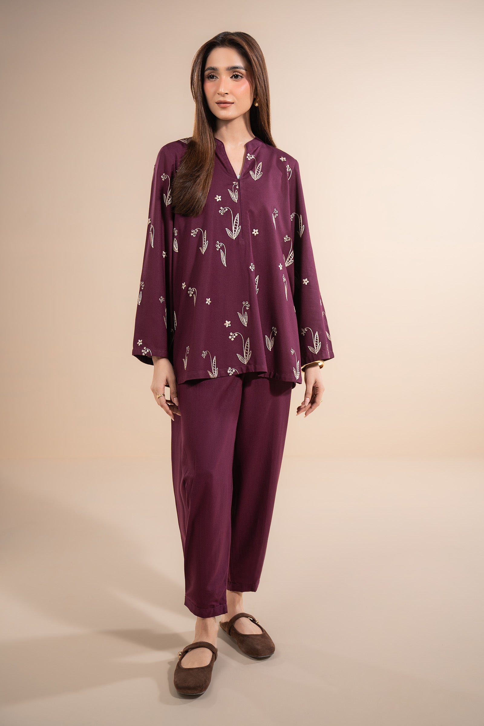 2 Pc Embellished Karandi Suit