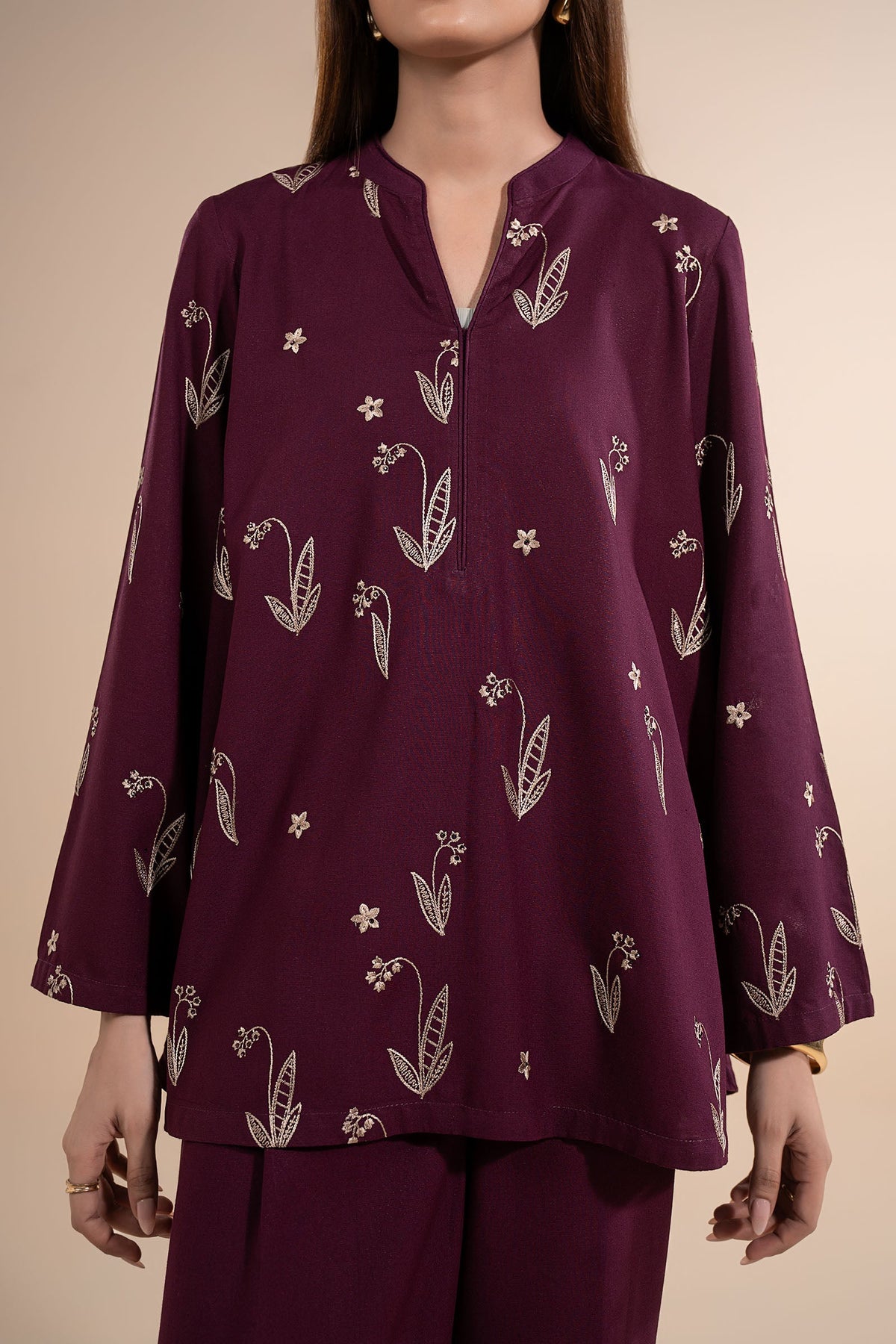 2 Pc Embellished Karandi Suit