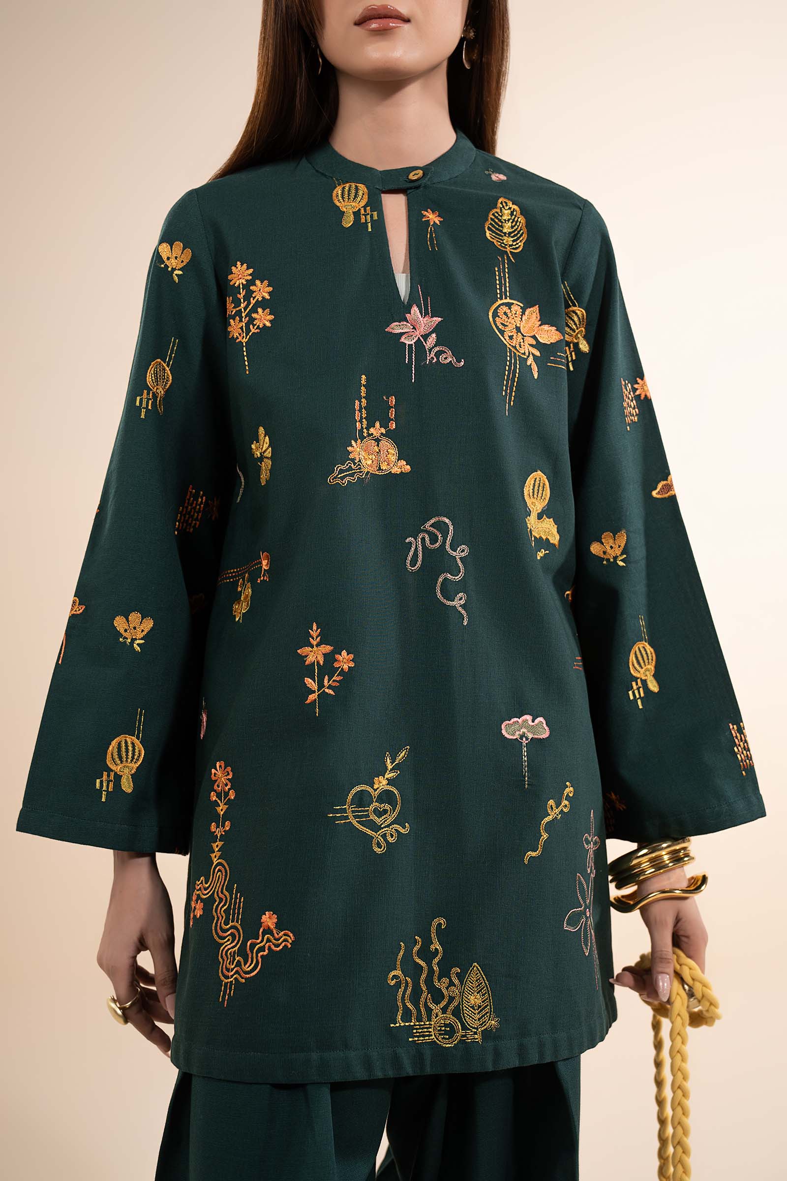 2 Pc Embroidered Khaddar Suit