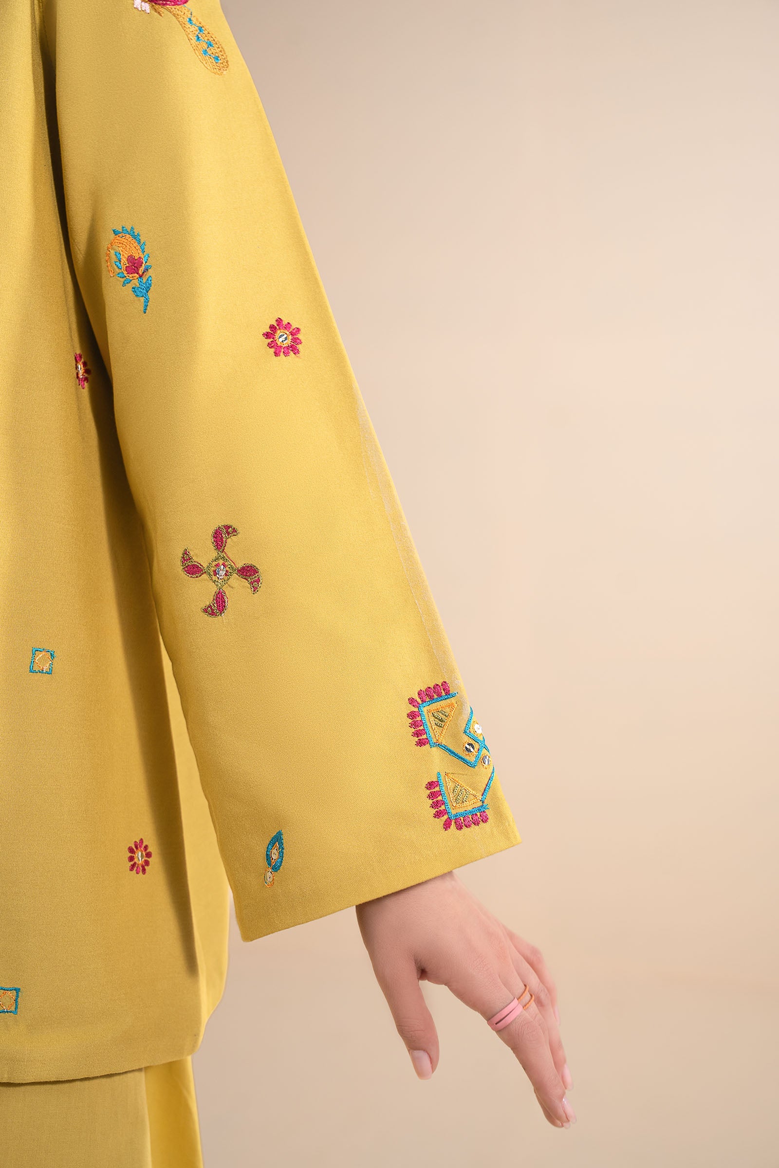 2 Pc Embroidered Linen Suit