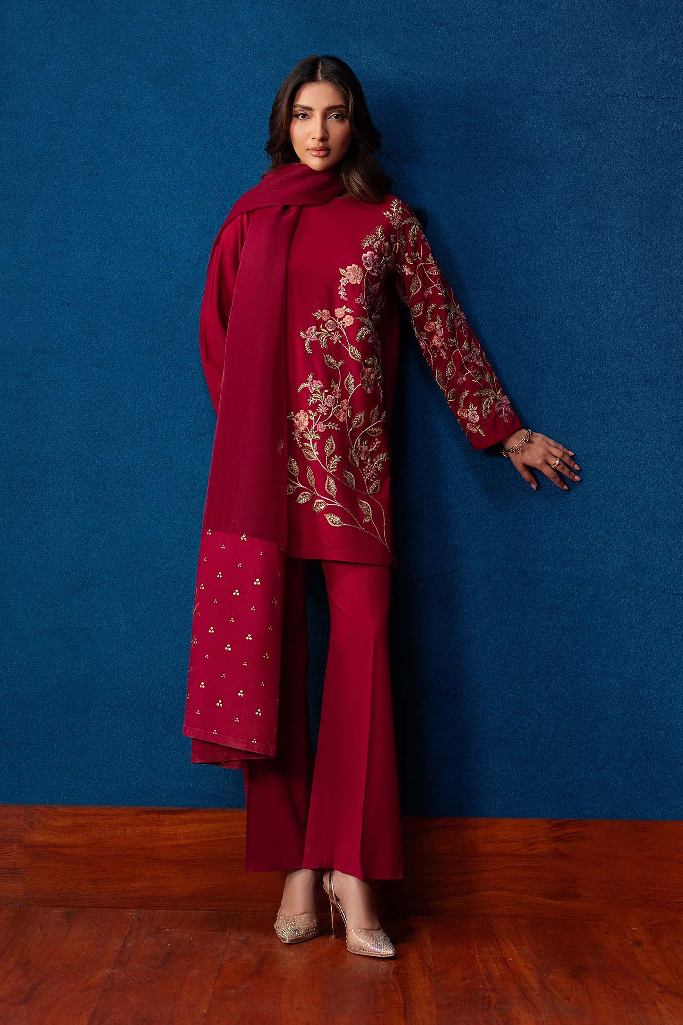 3 Pc Embroidered Crepe Suit