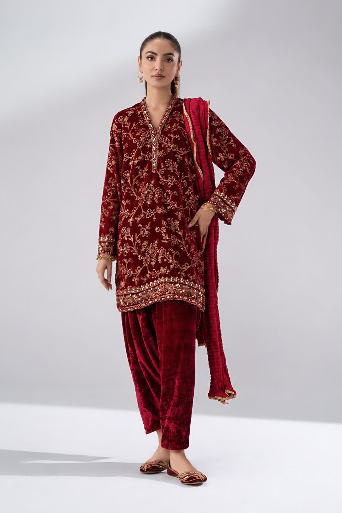 3 Pc Embellished Velvet Suit
