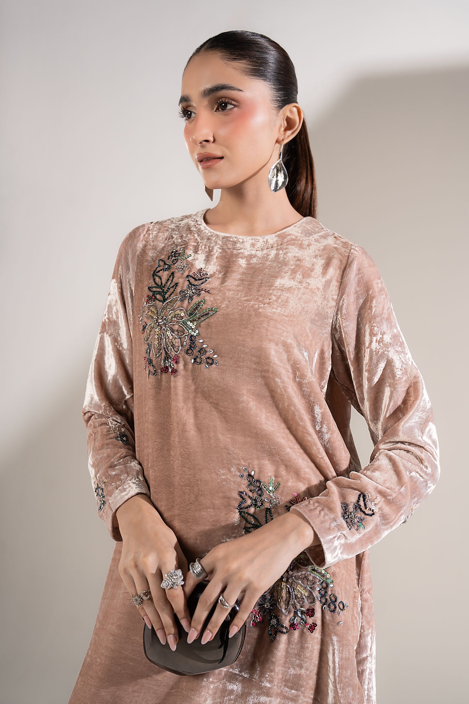 2 Pc Embellished Velvet Suit
