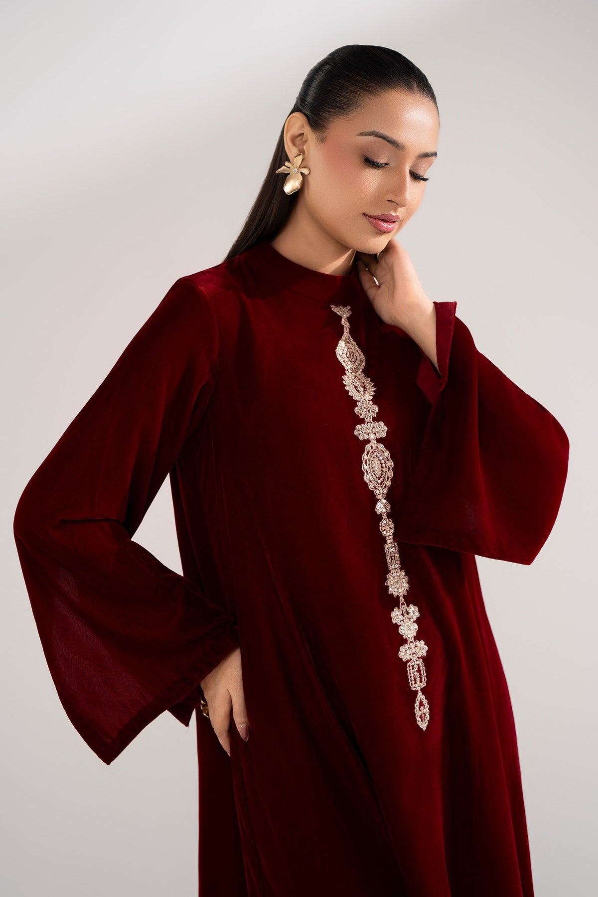 2 Pc Embroidered Velvet Suit