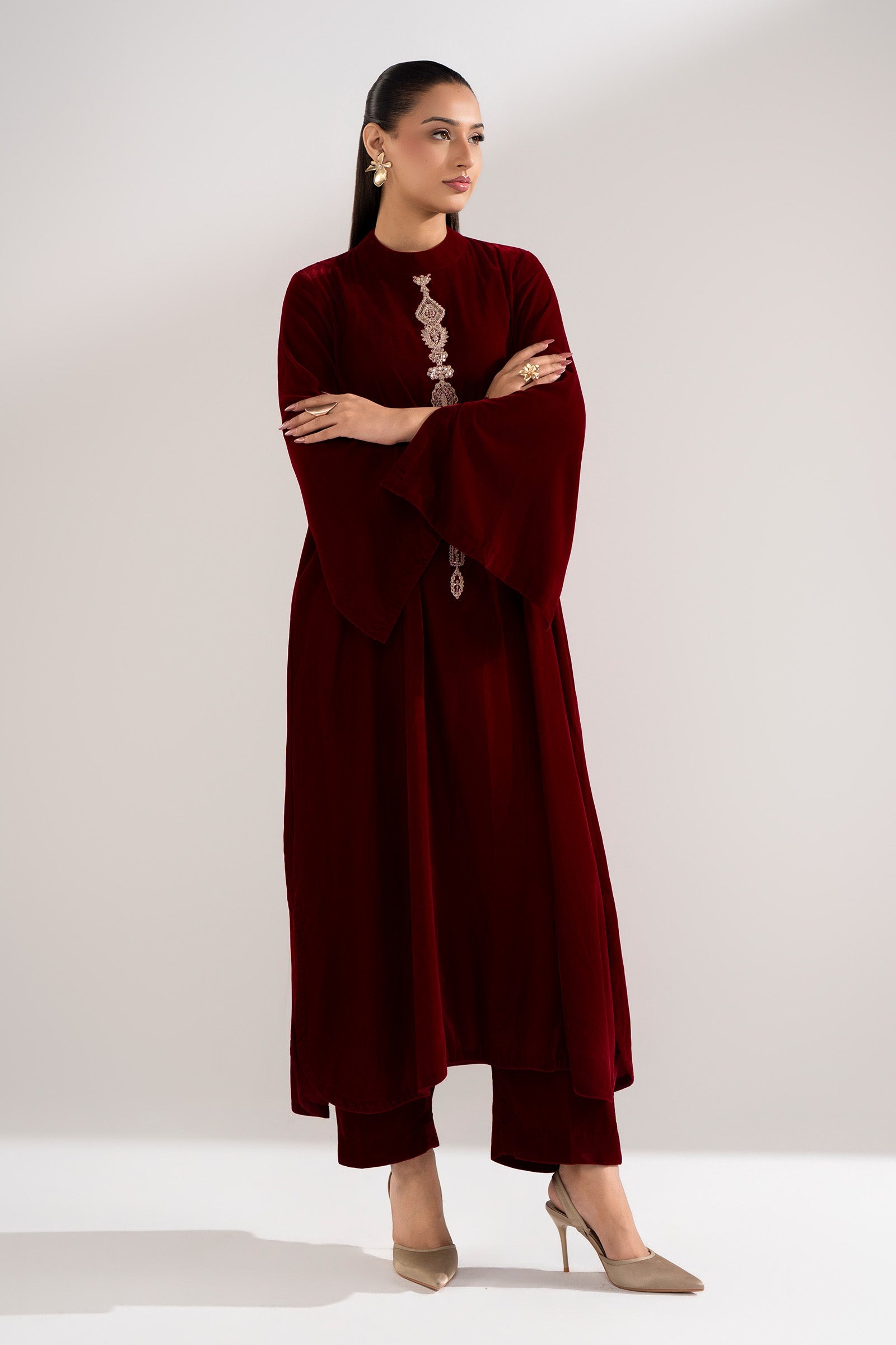 2 Pc Embroidered Velvet Suit