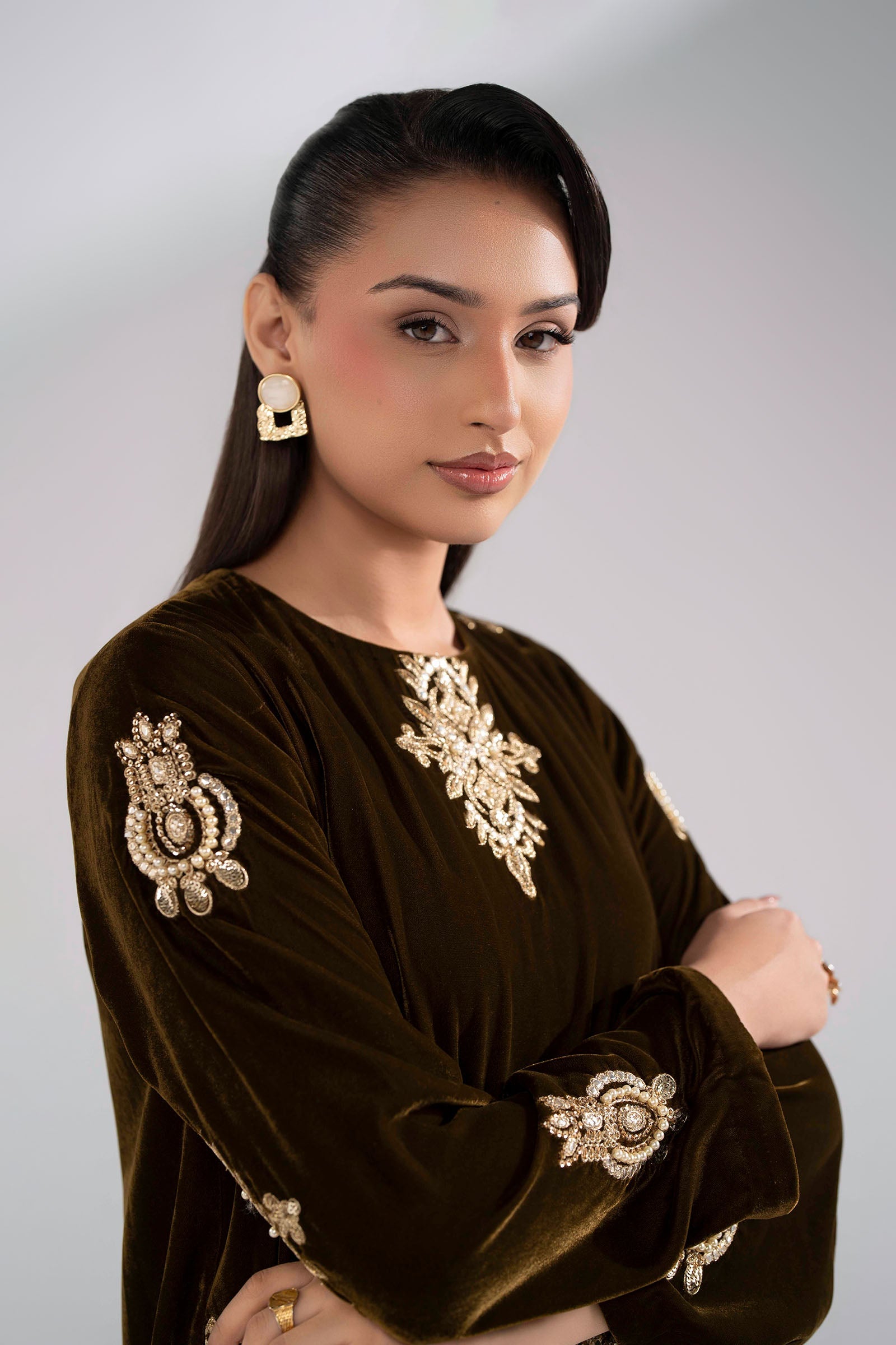 2 Pc Embroidered Velvet Suit