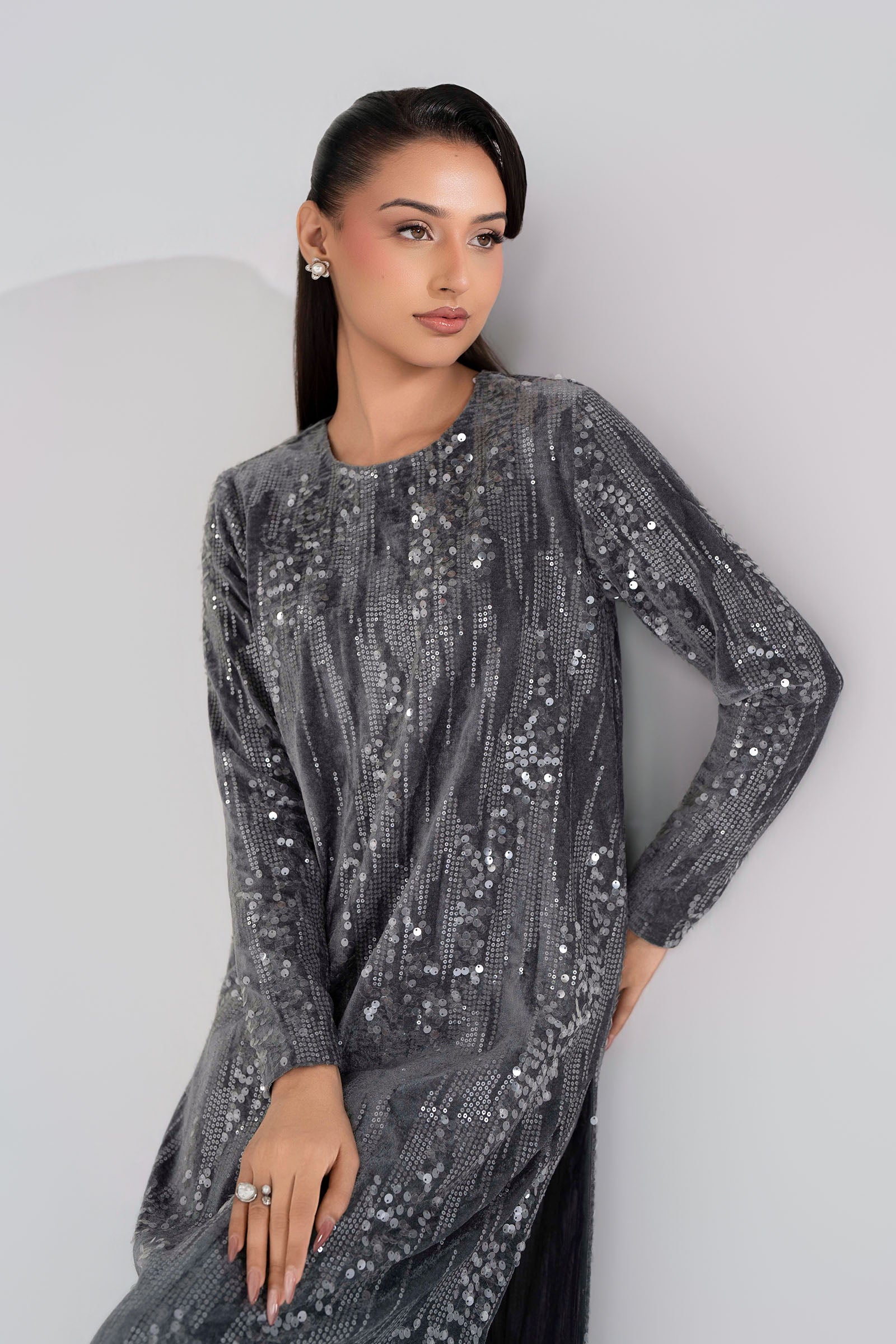 2 Pc Embellished Velvet Suit