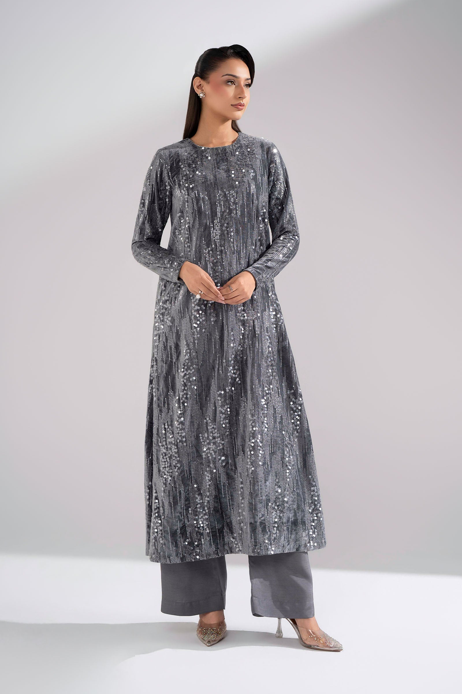 2 Pc Embellished Velvet Suit