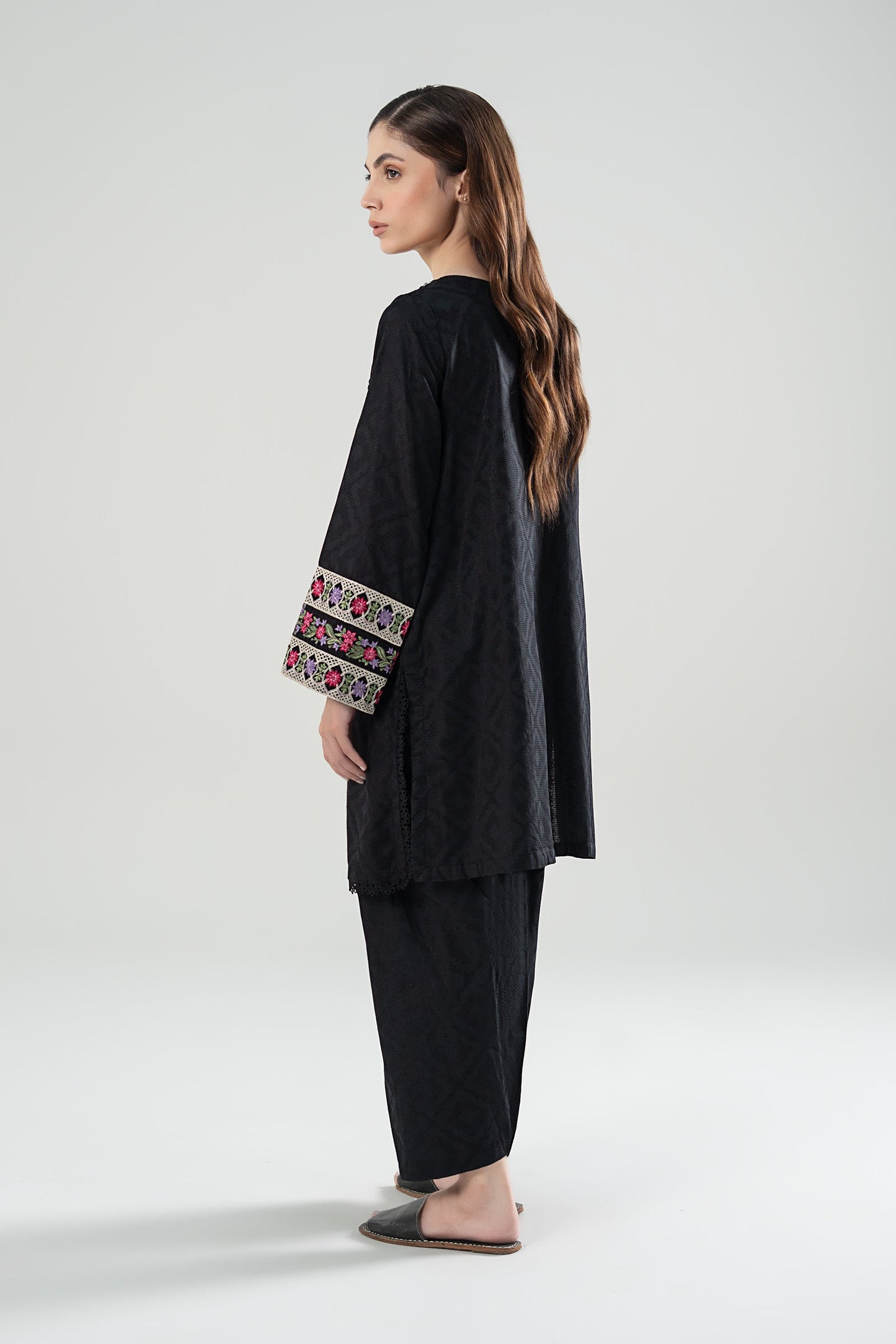 2 Pc Embroidered Textured Suit