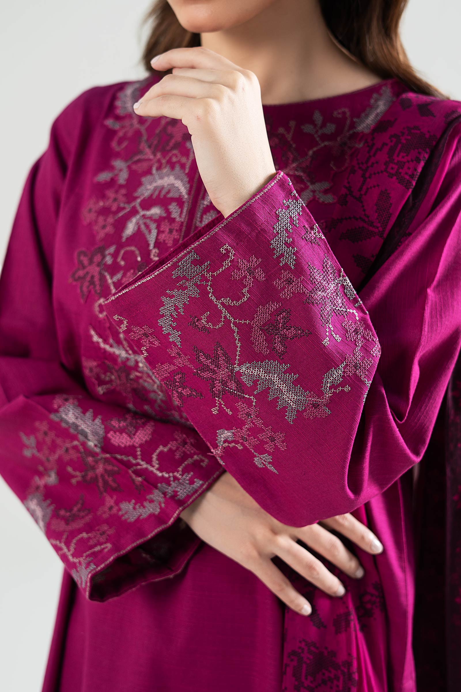 2 Pc Embroidered Khaddar Suit