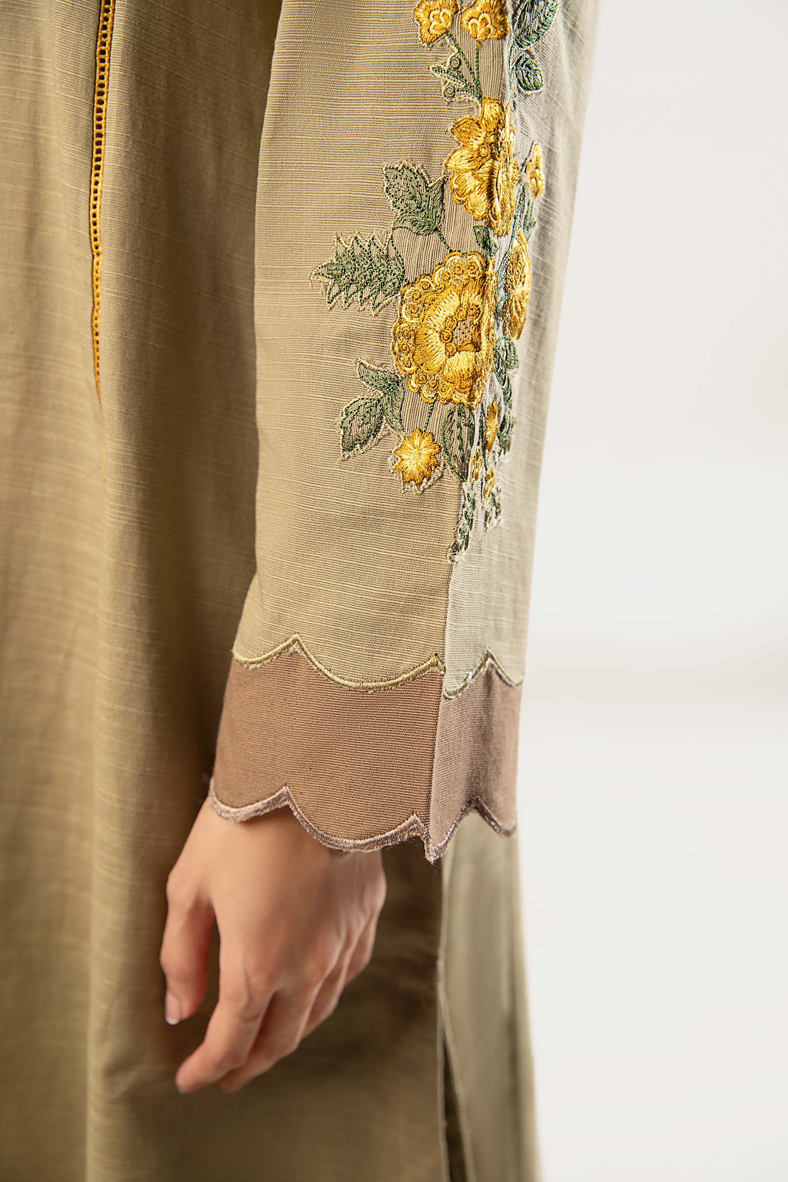2 Pc Embroidered Khaddar Suit