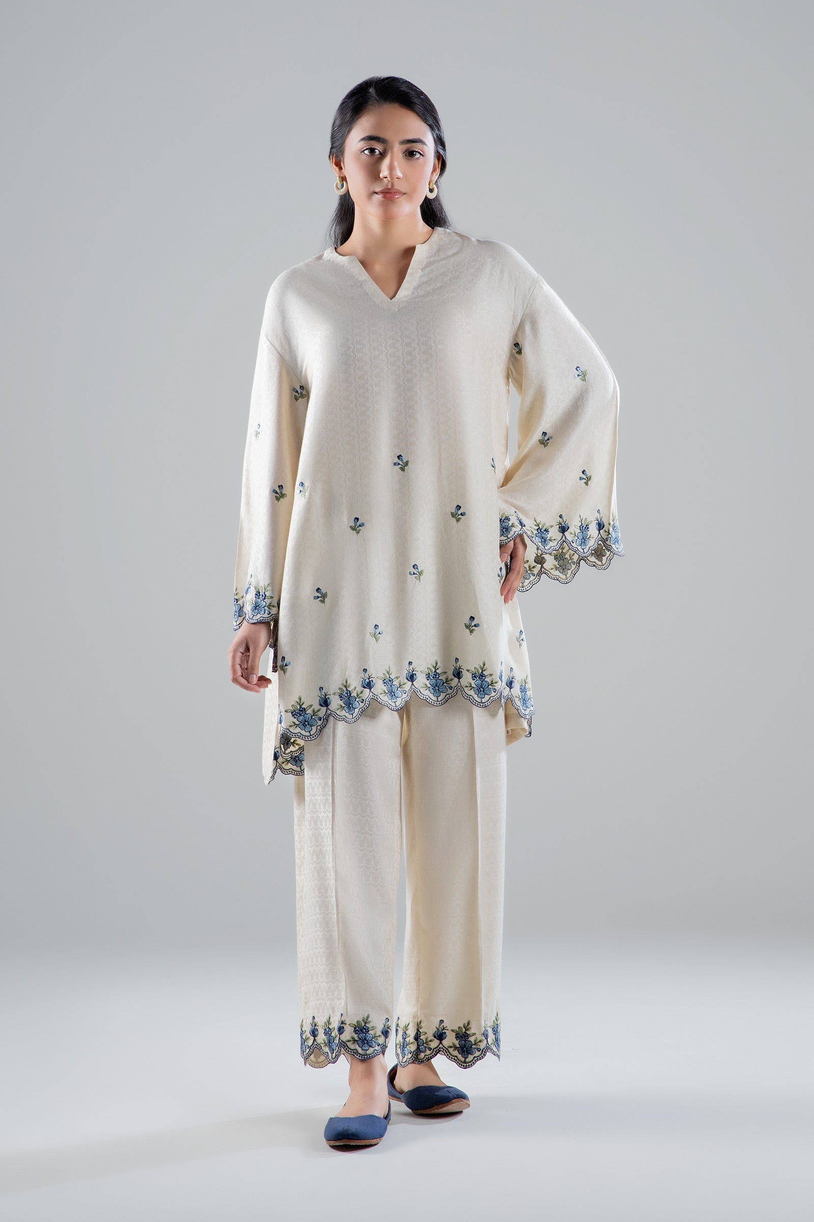 2 Pc Embroidered Linen Suit