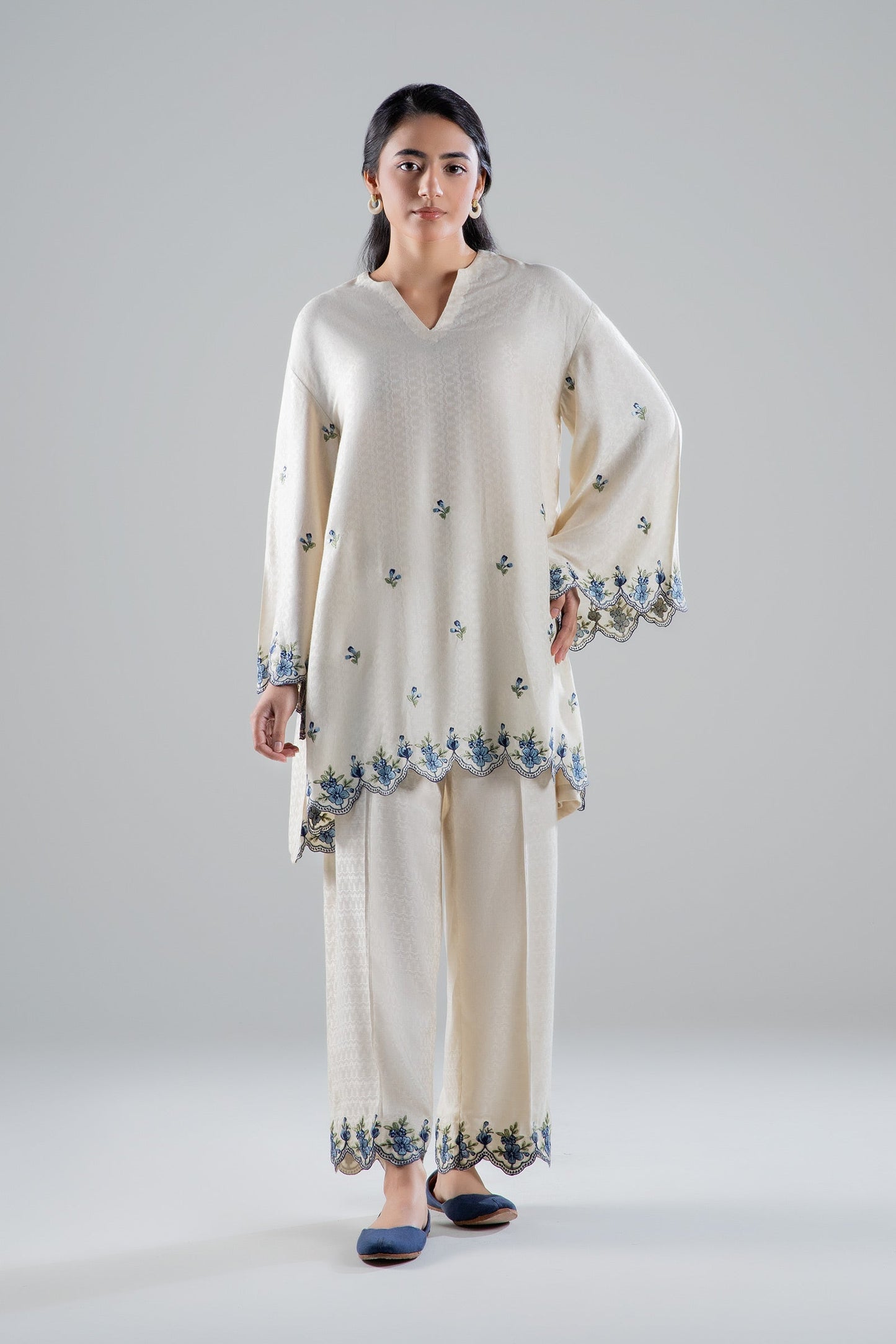 2 Pc Embroidered Linen Suit