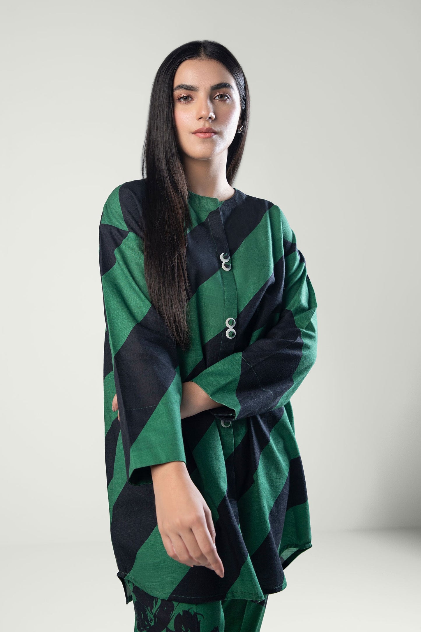 2 Pc Printed Khaddar Suit