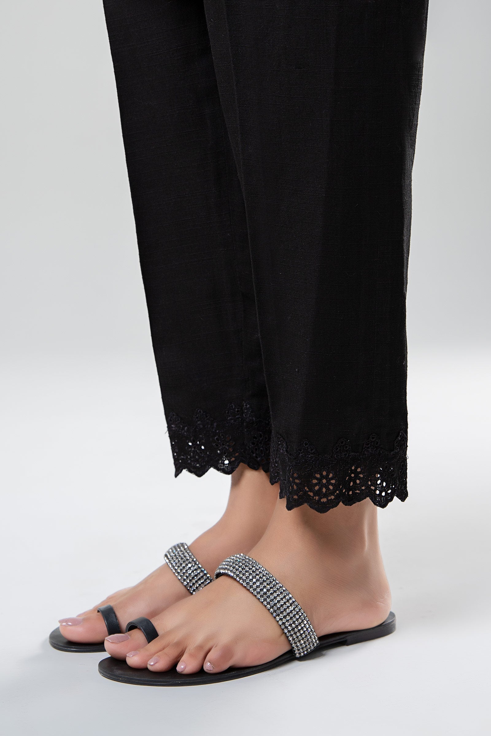 Embroidered Khaddar Trouser