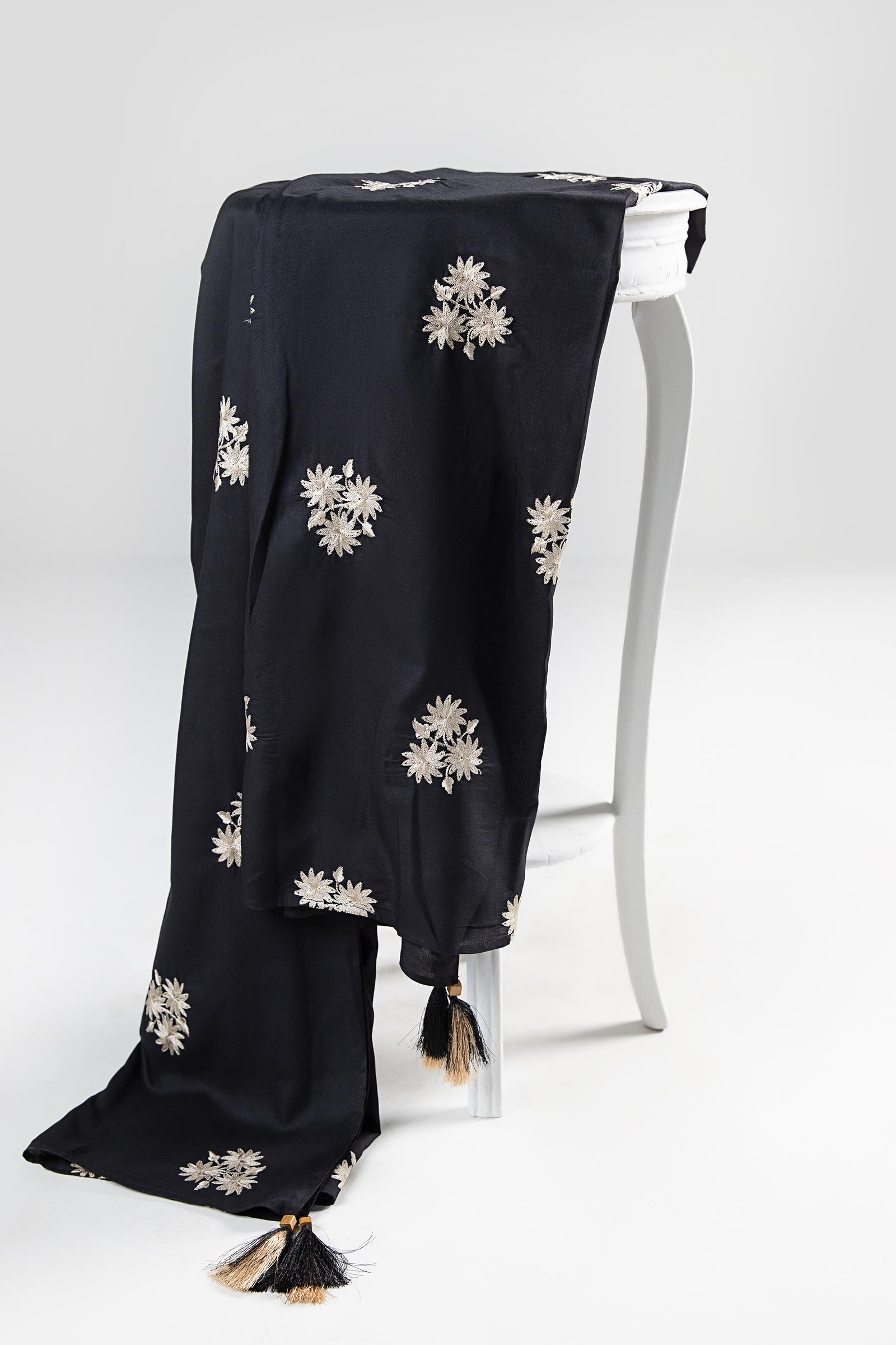 Embroidered Linen Shawl