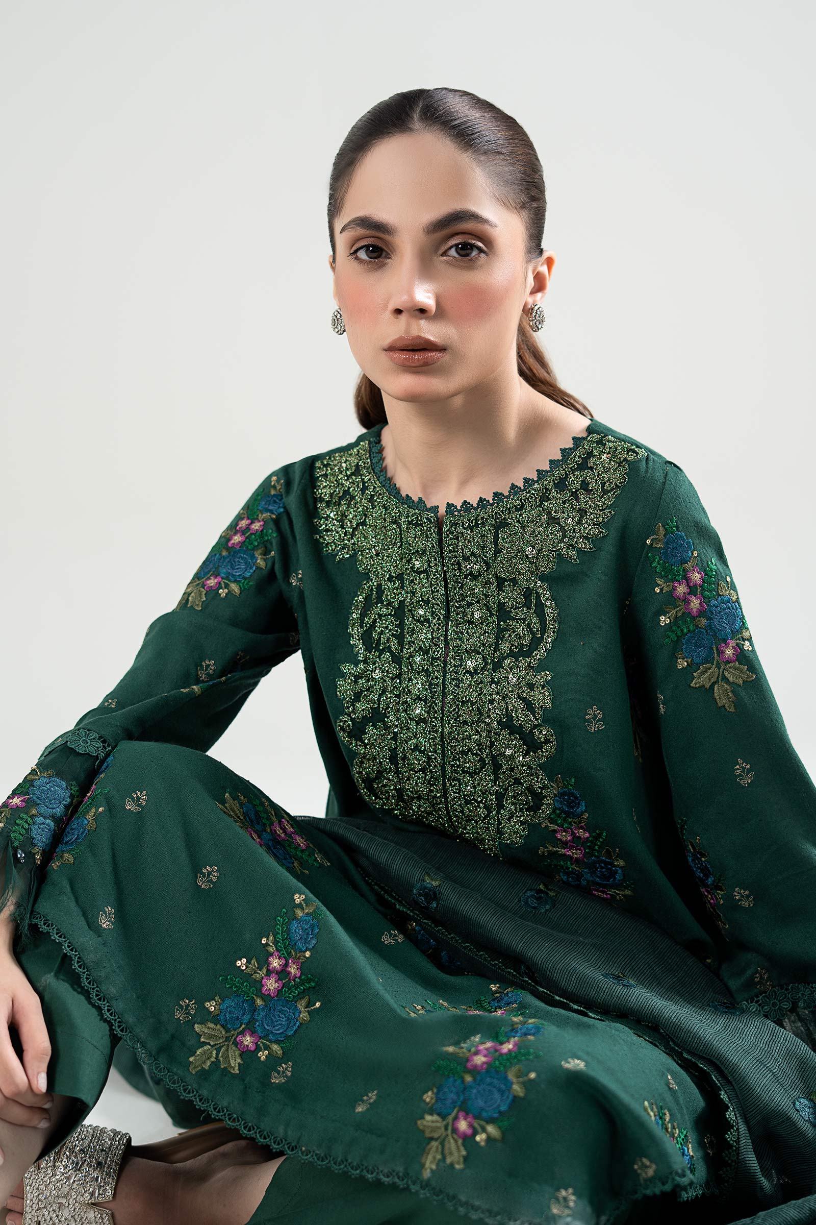 3 Pc Embroidered Karandi Suit