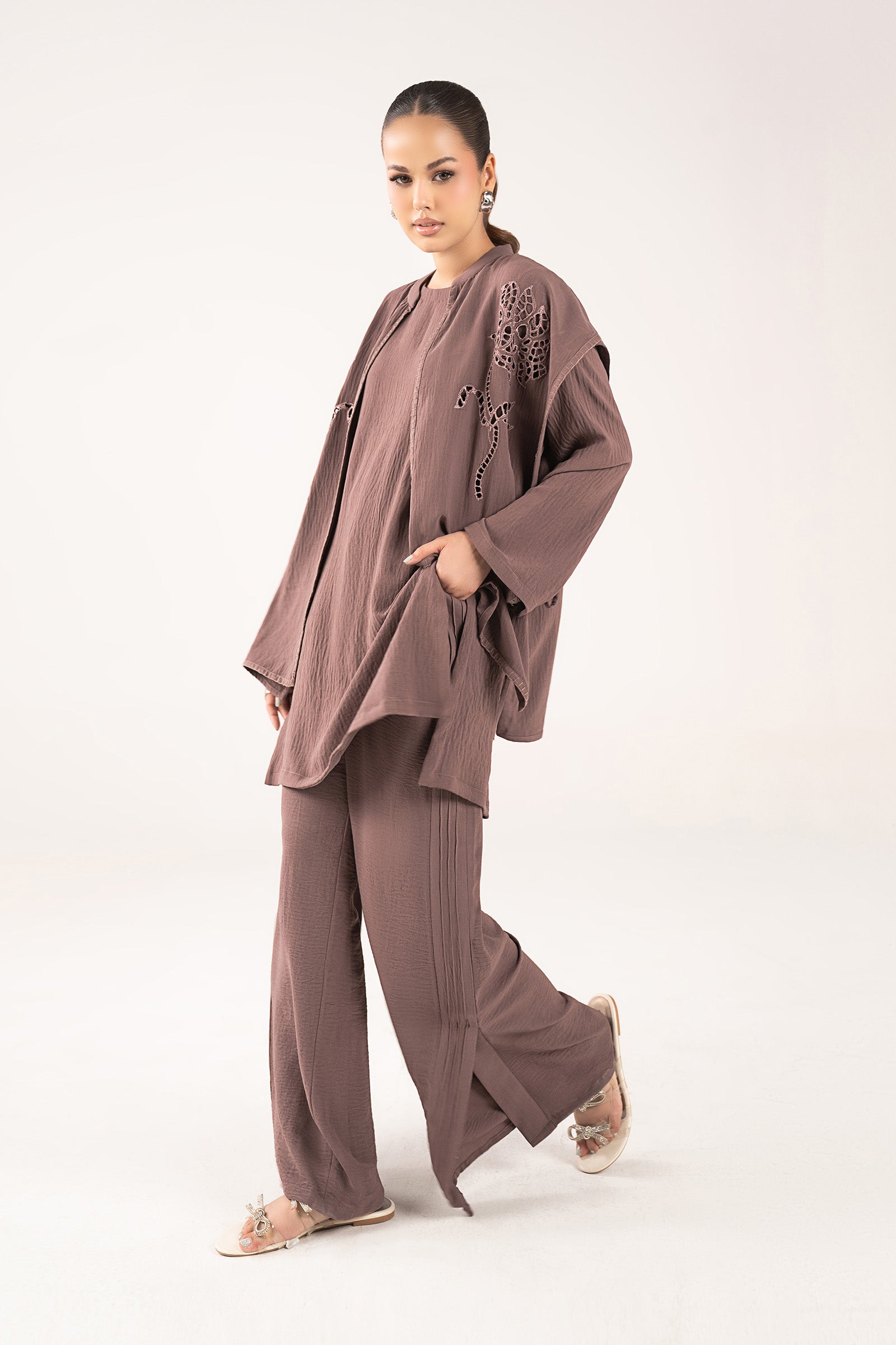 3 Pc Embroidered Poly Wrinkle Suit