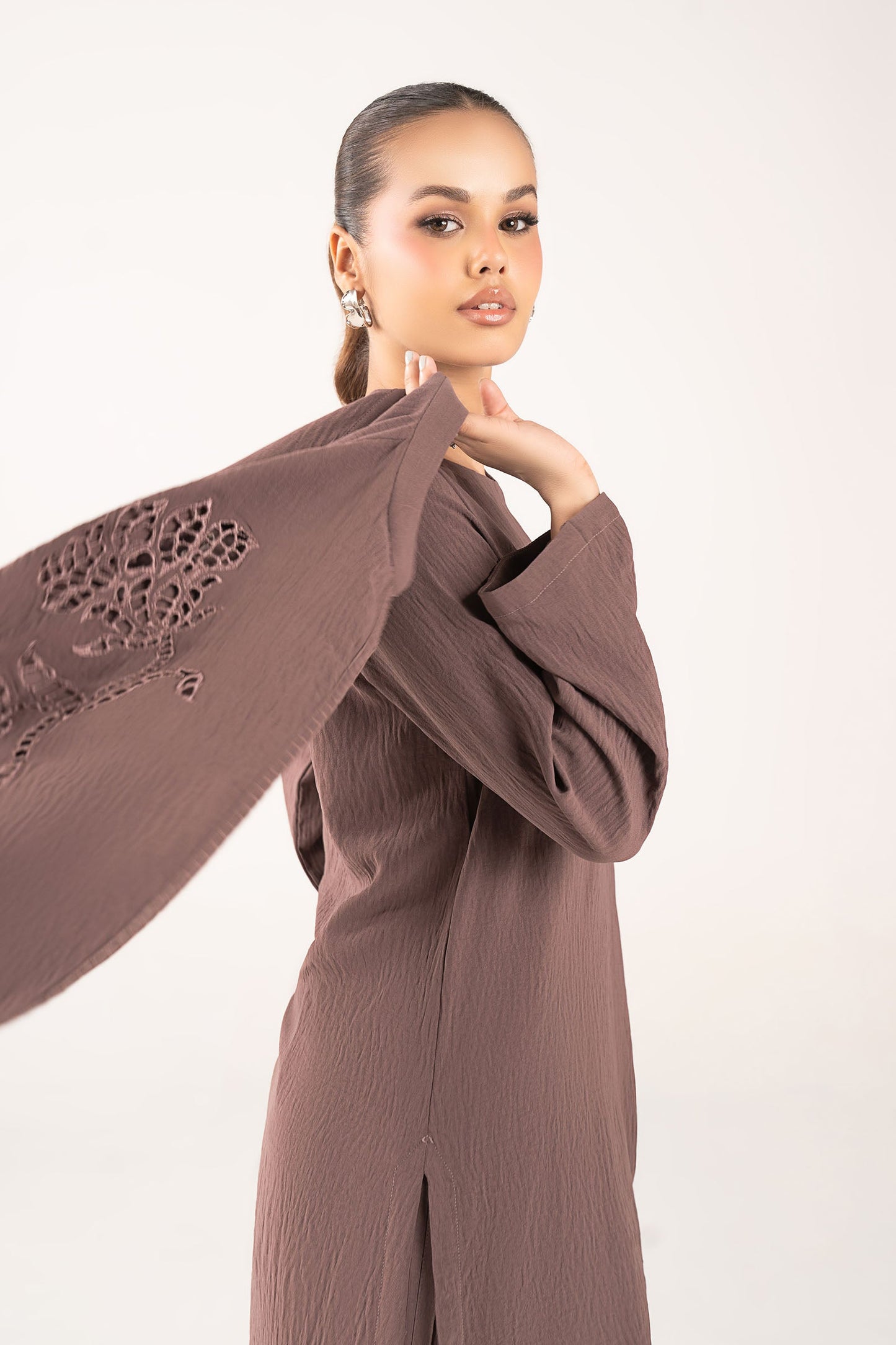 3 Pc Embroidered Poly Wrinkle Suit