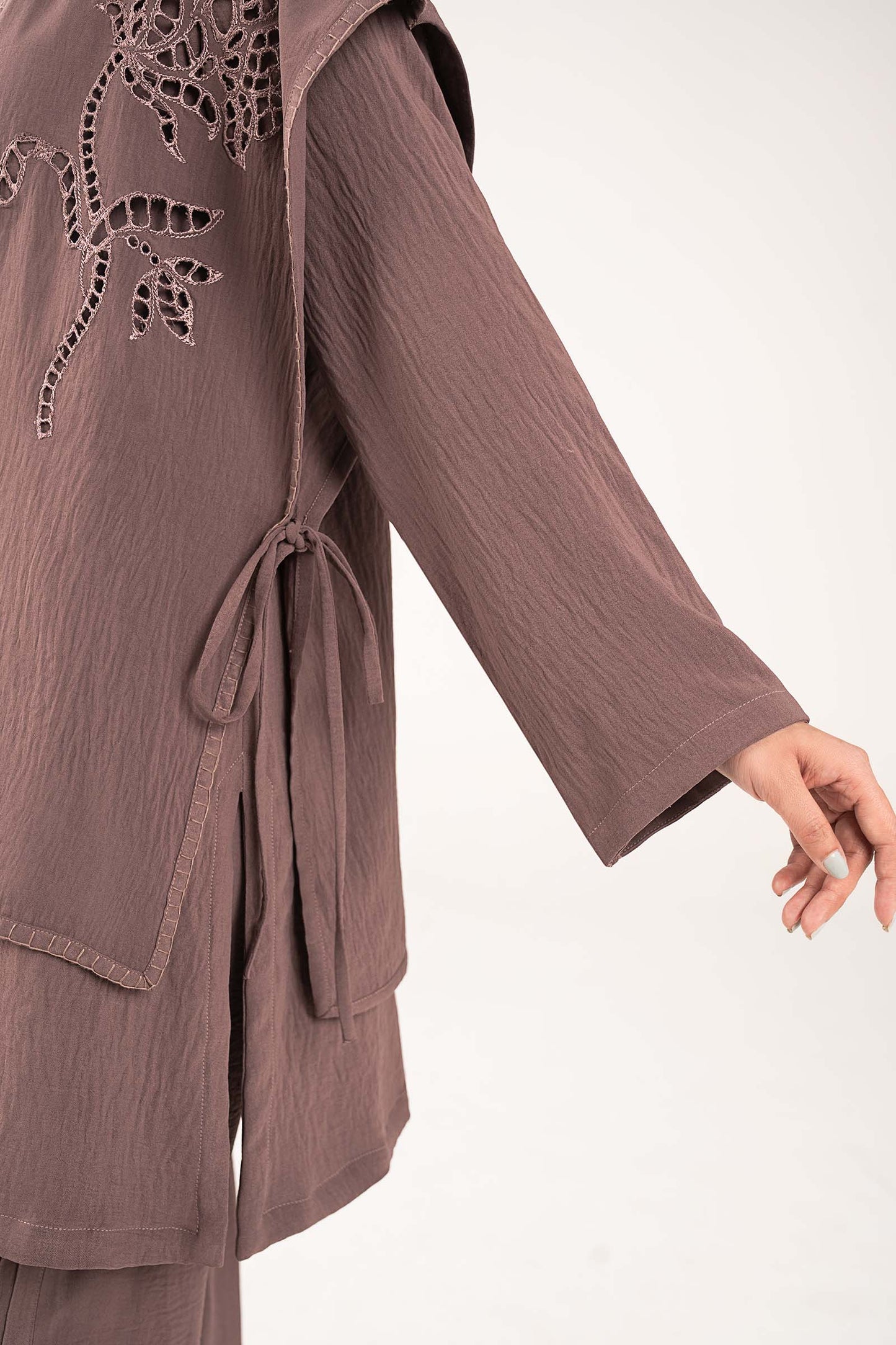 3 Pc Embroidered Poly Wrinkle Suit