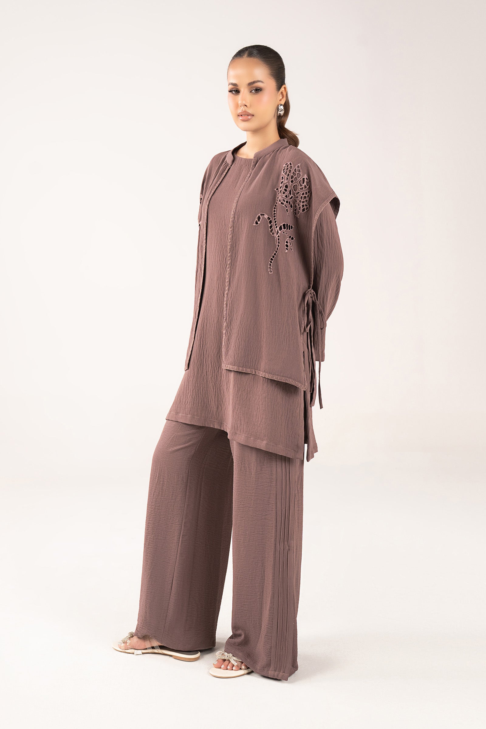 3 Pc Embroidered Poly Wrinkle Suit