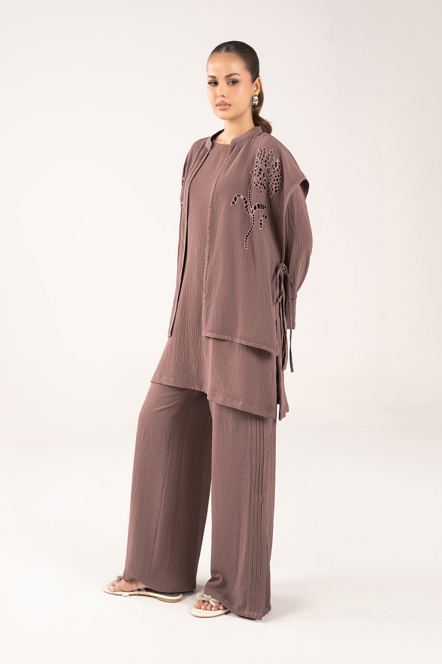 3 Pc Embroidered Poly Wrinkle Suit