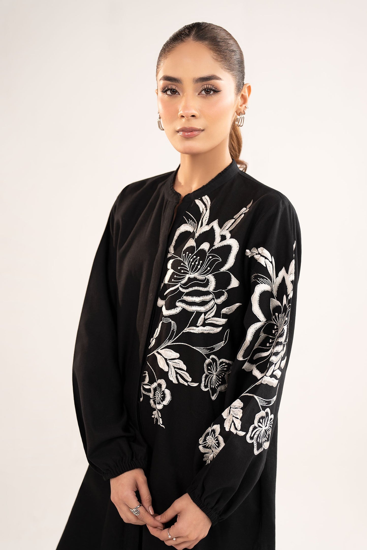 2 Pc Embroidered Khaddar Suit