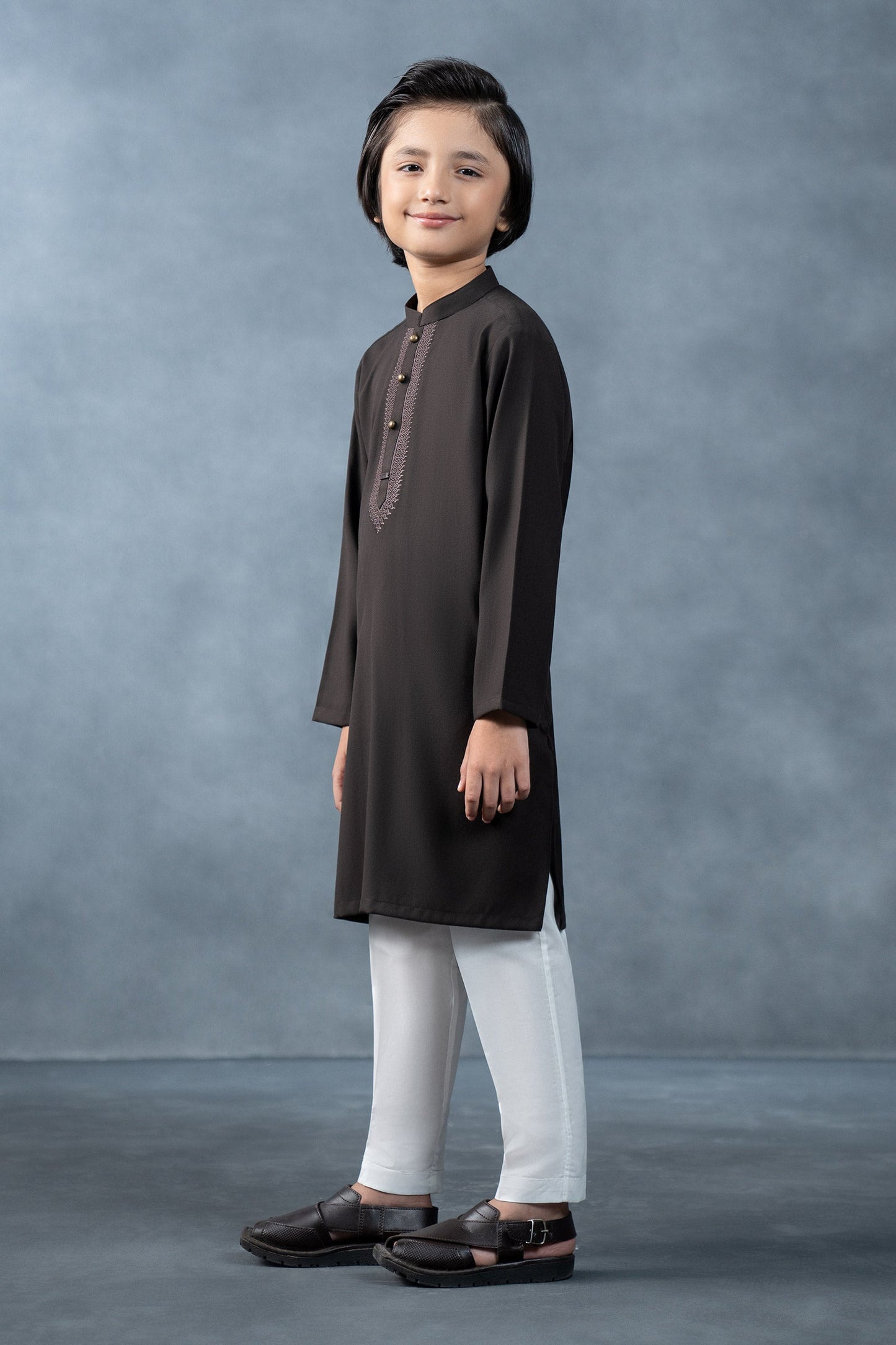 Embroidered Blended Kurta