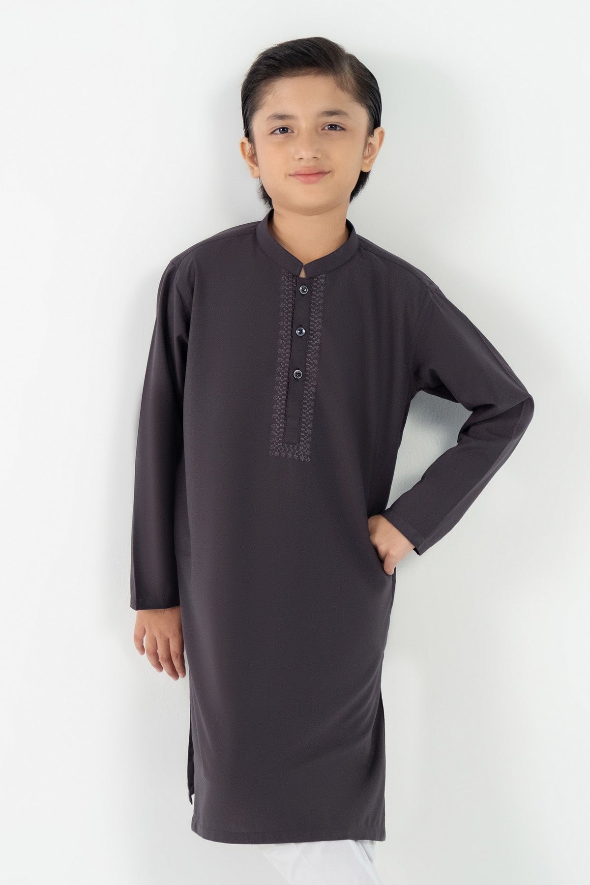 Embroidered Blended Kurta