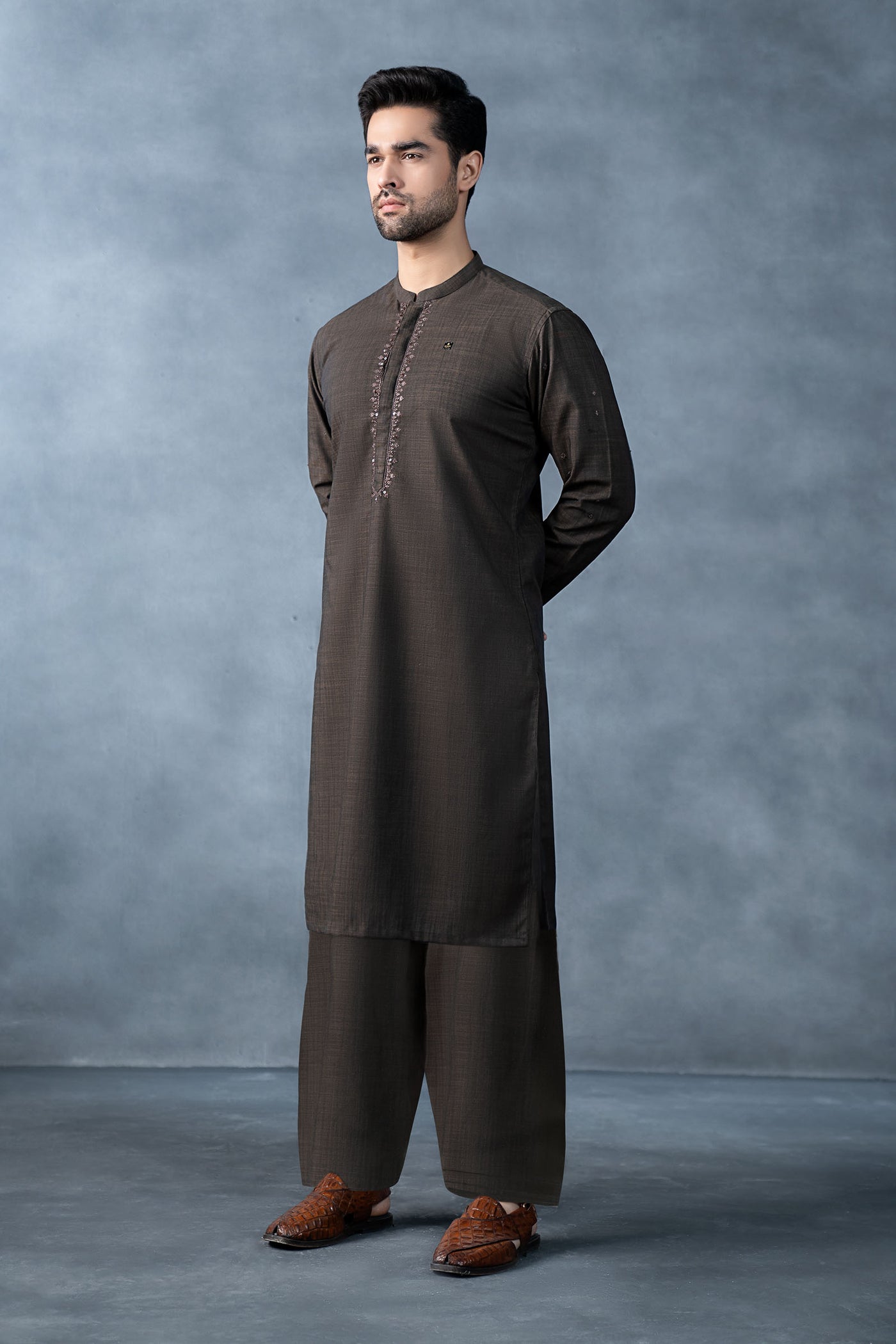 2 Piece Blemded Khaddar Suit
