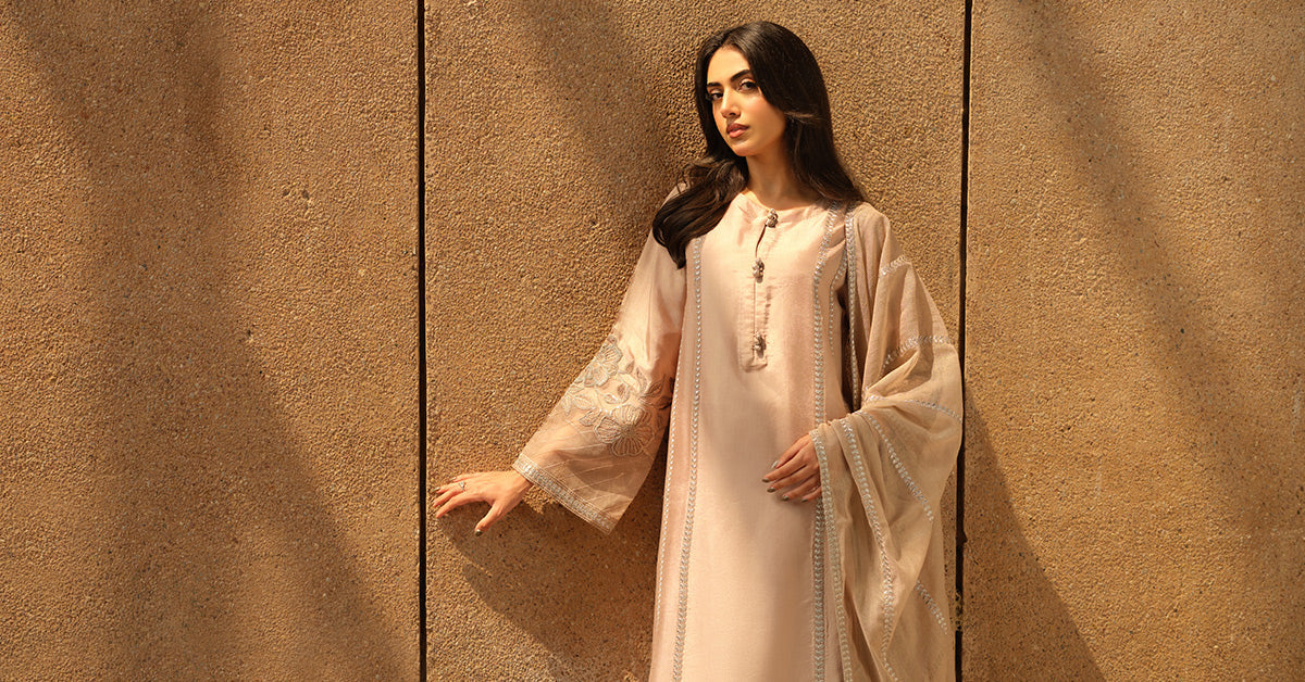 3 Piece Embroidered Tassel Silk Suit