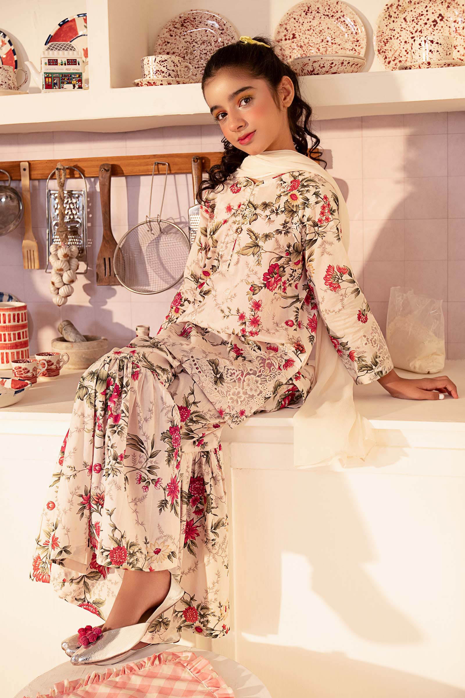 3 Piece Embroidered Lawn Suit