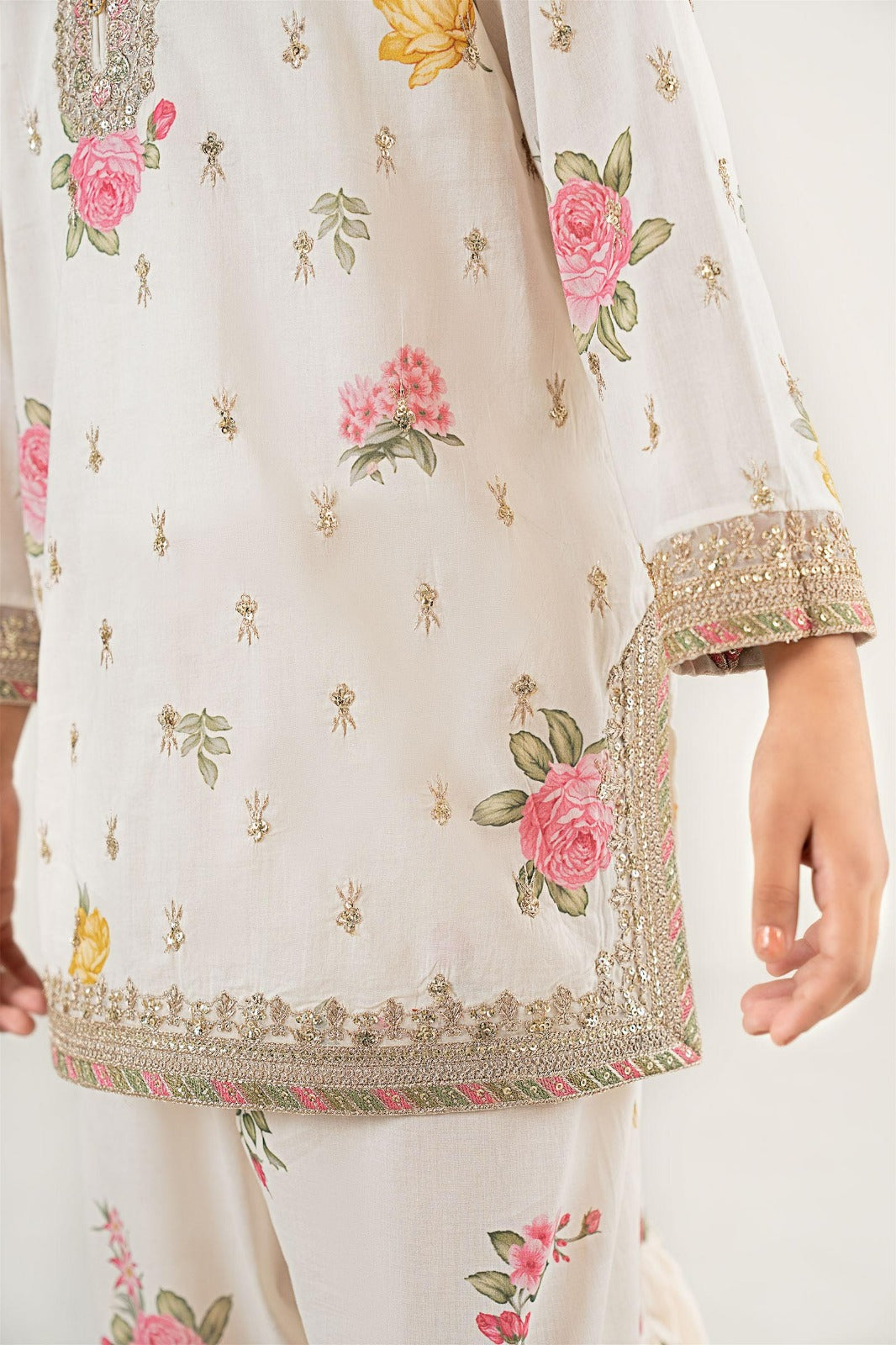 3 Piece Embroidered Lawn Suit