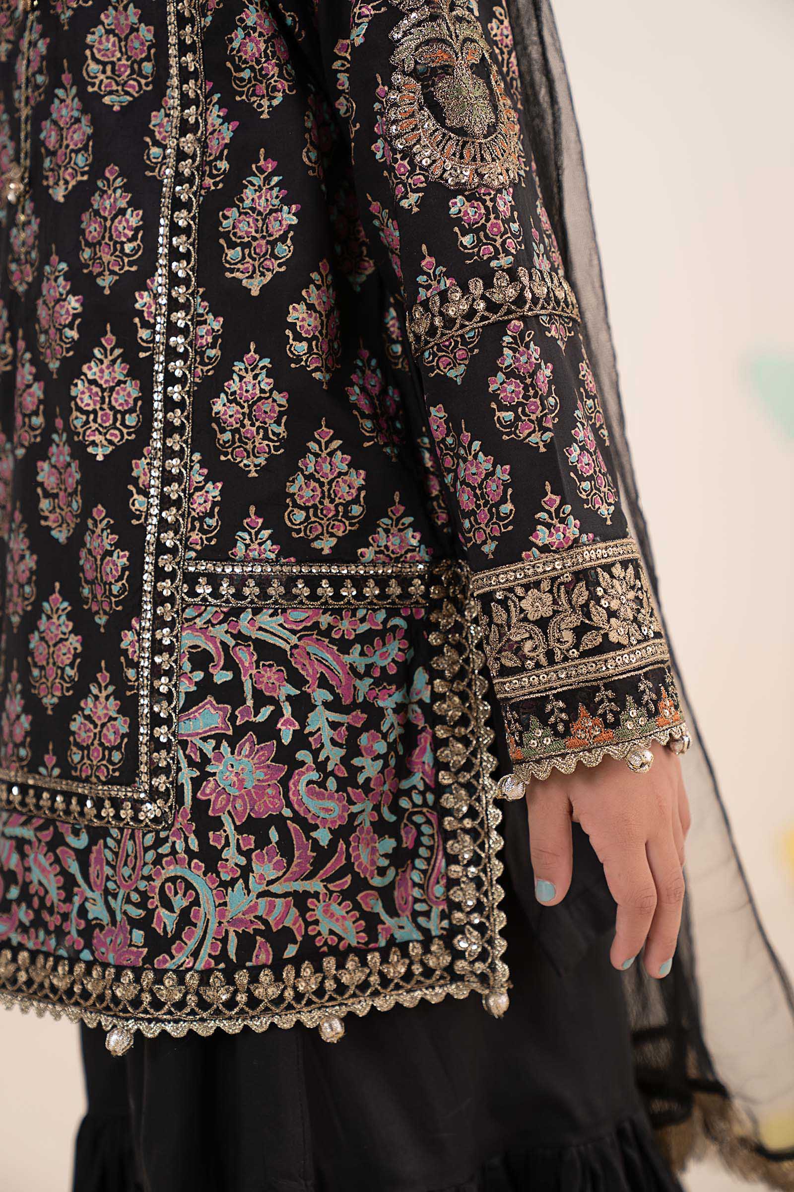 3 Piece Embroidered Lawn Suit