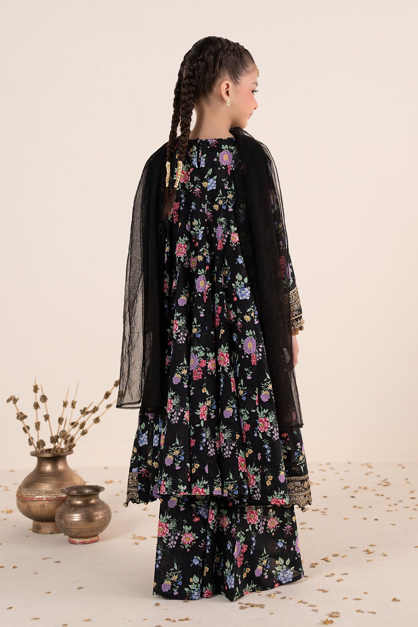 3 Piece Embroidered Lawn Suit