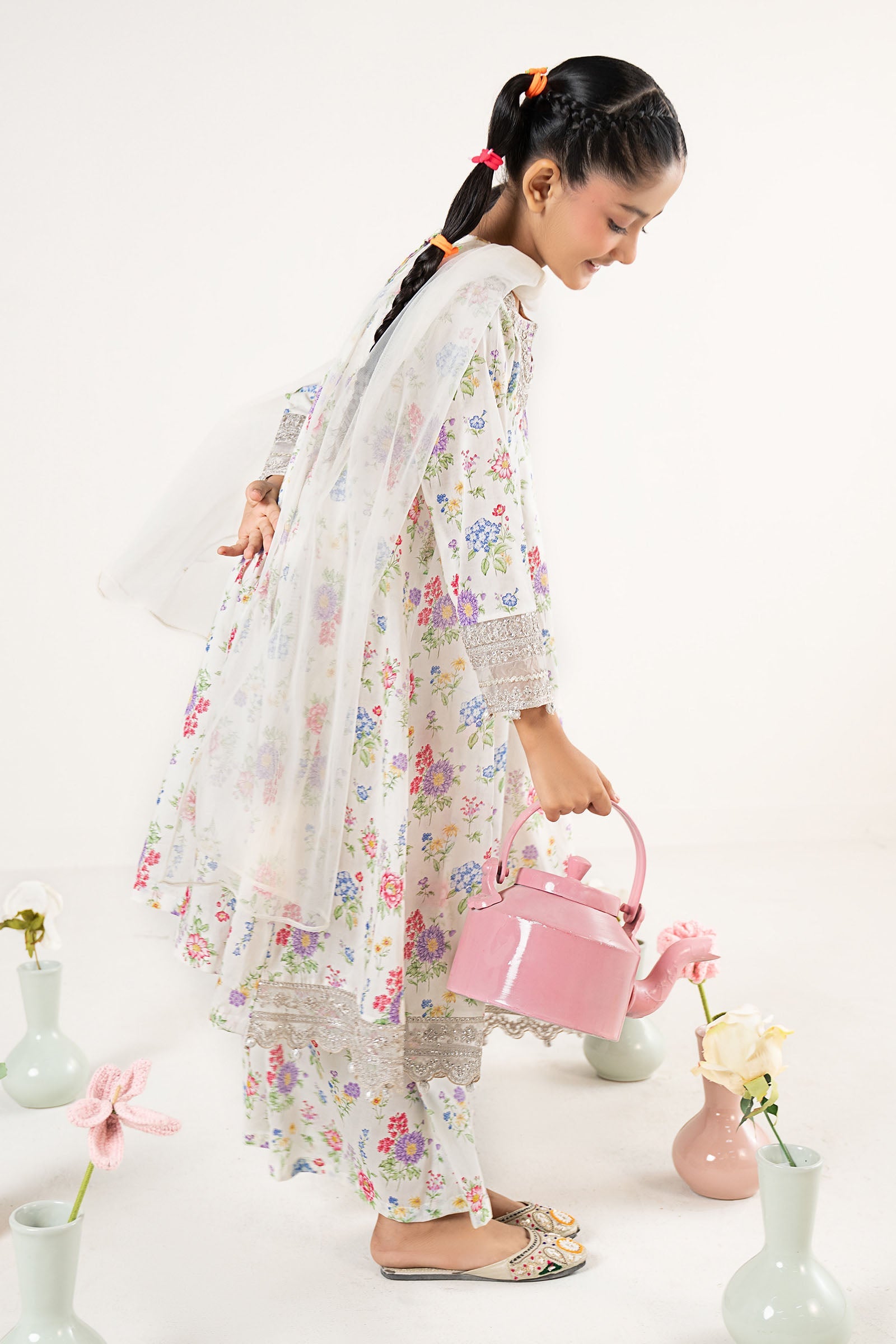 3 Piece Embroidered Lawn Suit