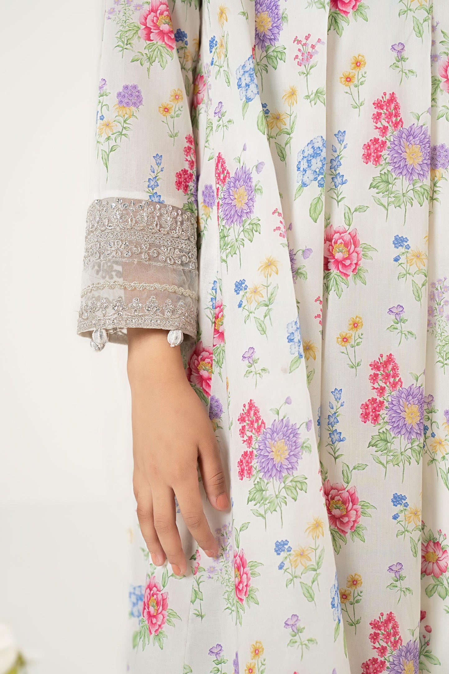 3 Piece Embroidered Lawn Suit