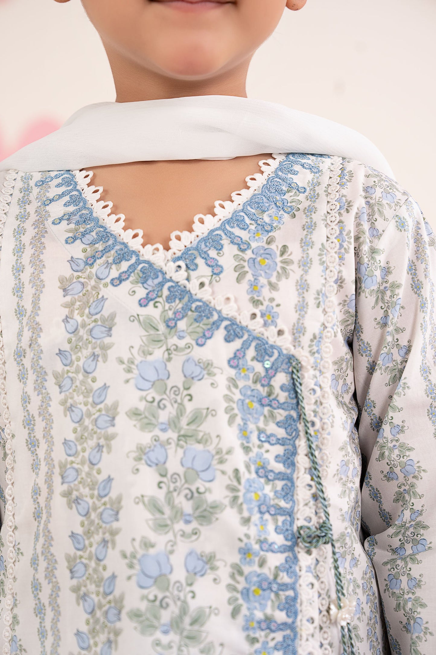 3 Piece Embroidered Lawn Suit