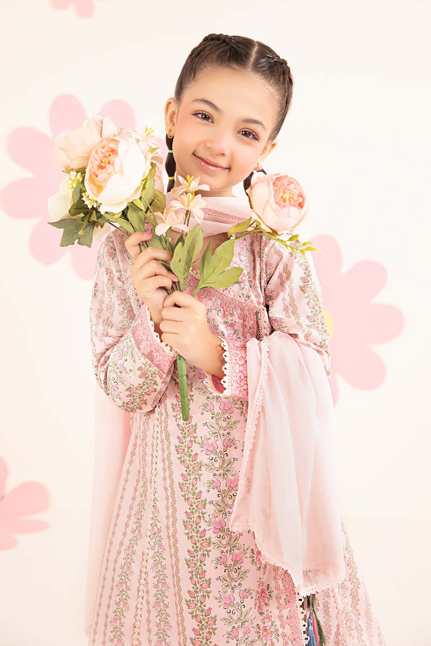 3 Piece Embroidered Lawn Suit