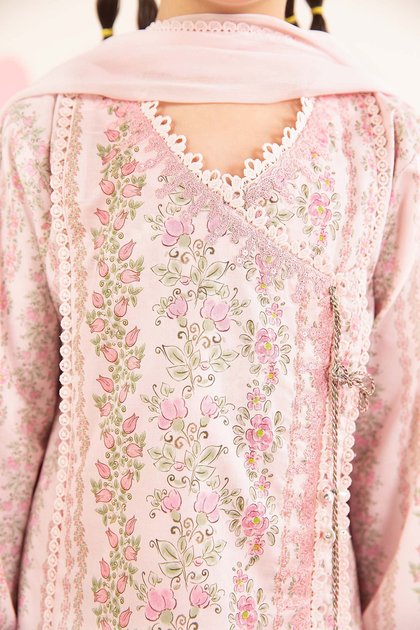 3 Piece Embroidered Lawn Suit