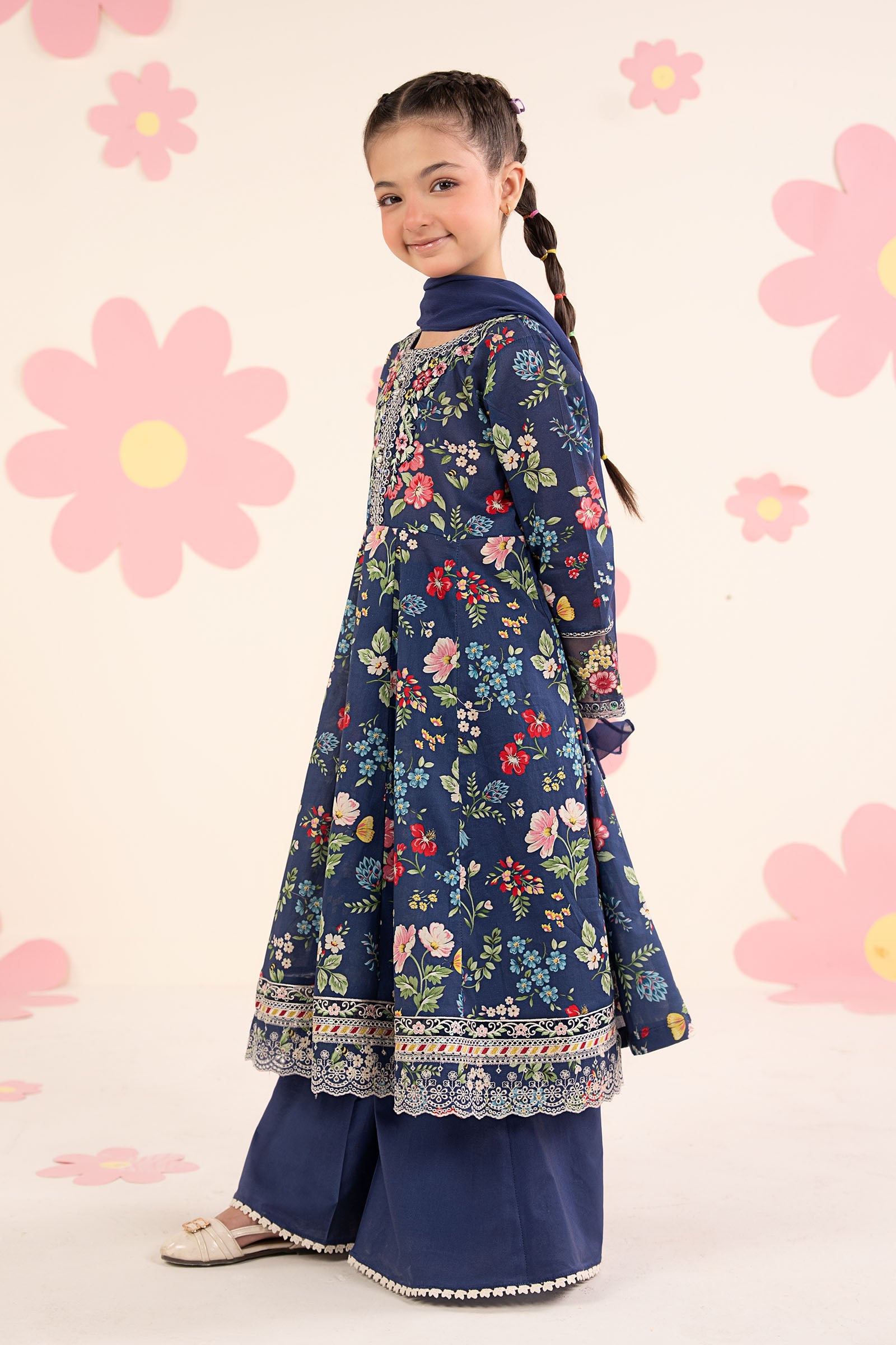 3 Piece Embroidered Lawn Suit