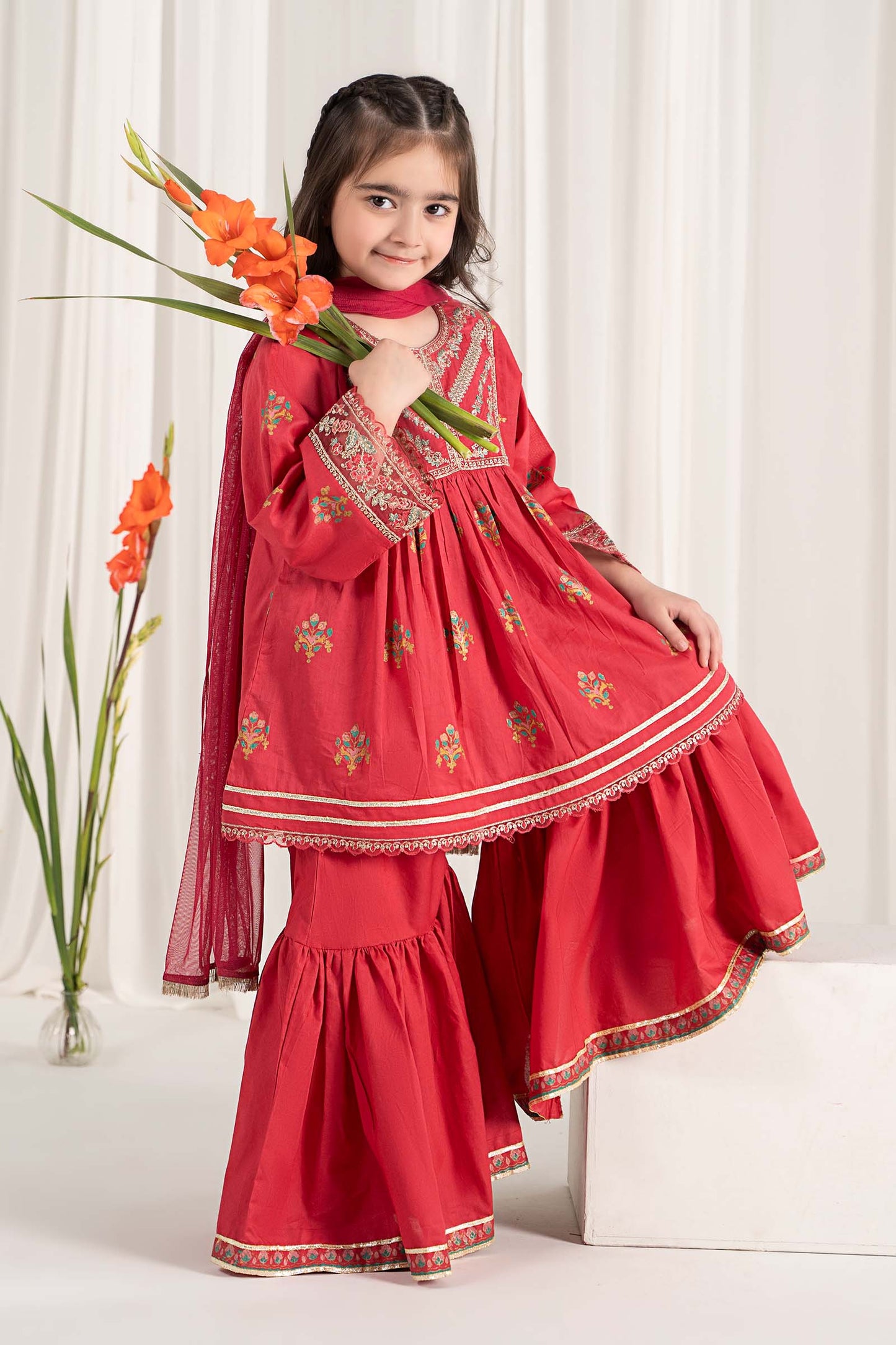 3 Piece Embroidered Lawn Suit