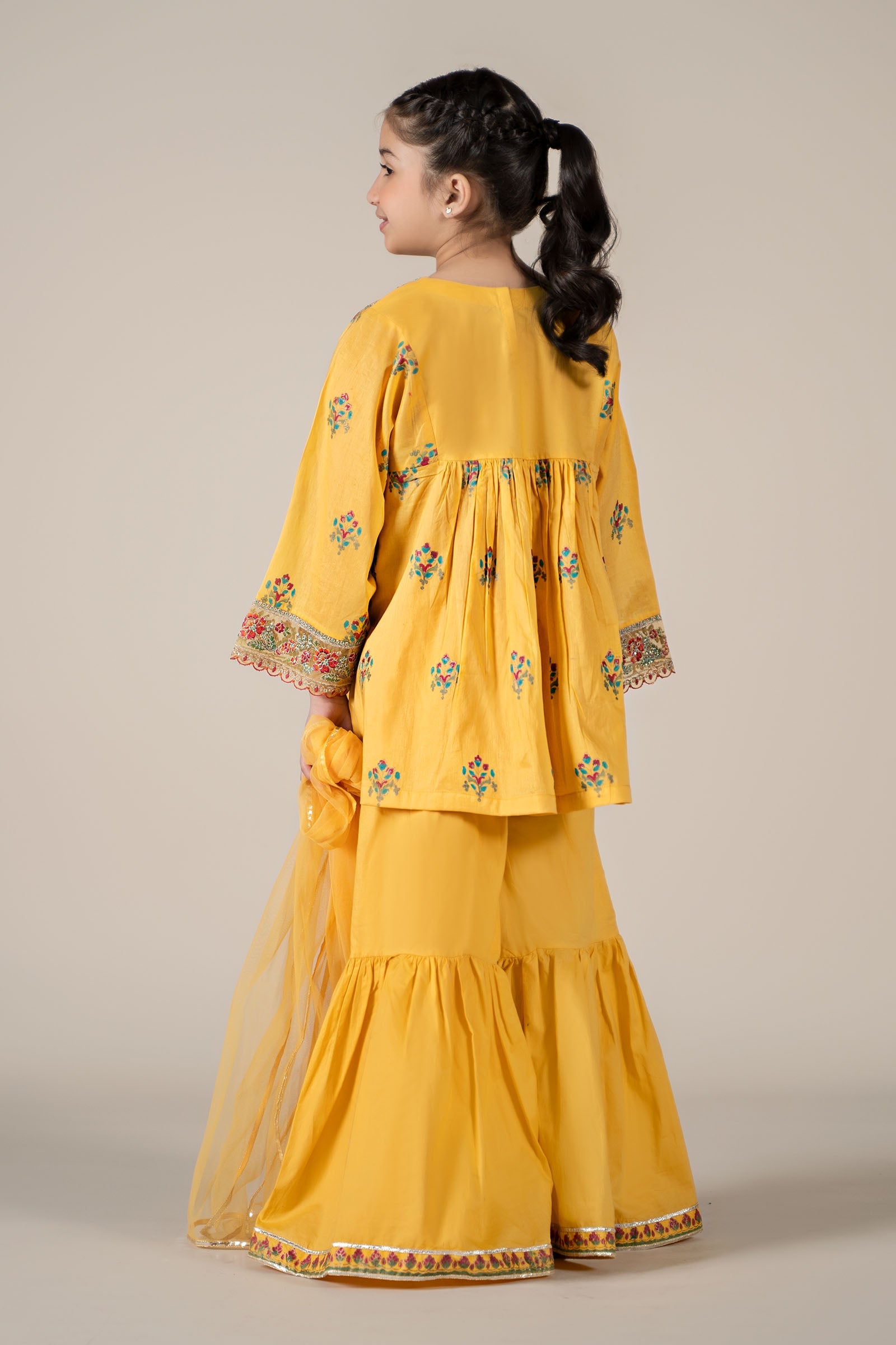 3 Piece Embroidered Lawn Suit