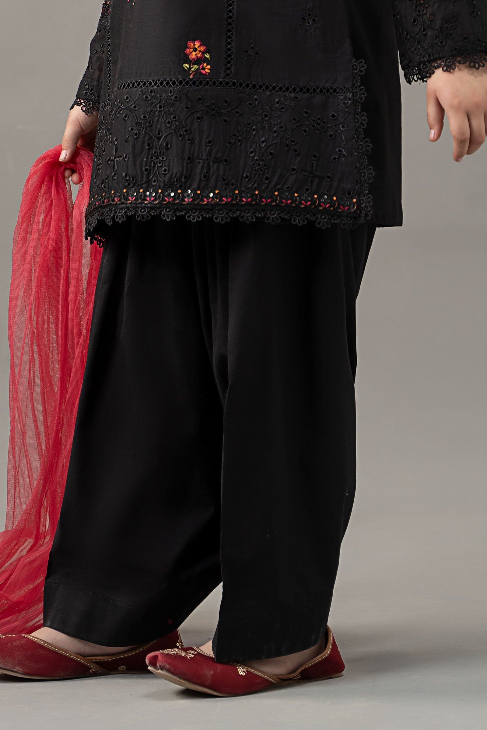 3 Piece Embroidered Lawn Suit