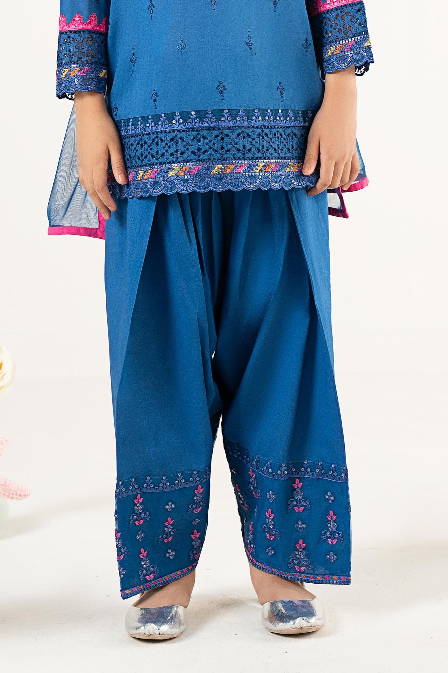 3 Piece Embroidered Lawn Suit