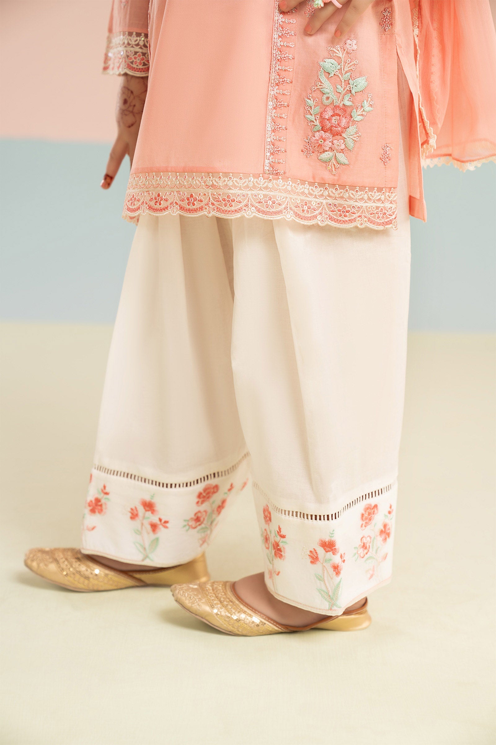 3 Piece Embroidered Lawn Suit
