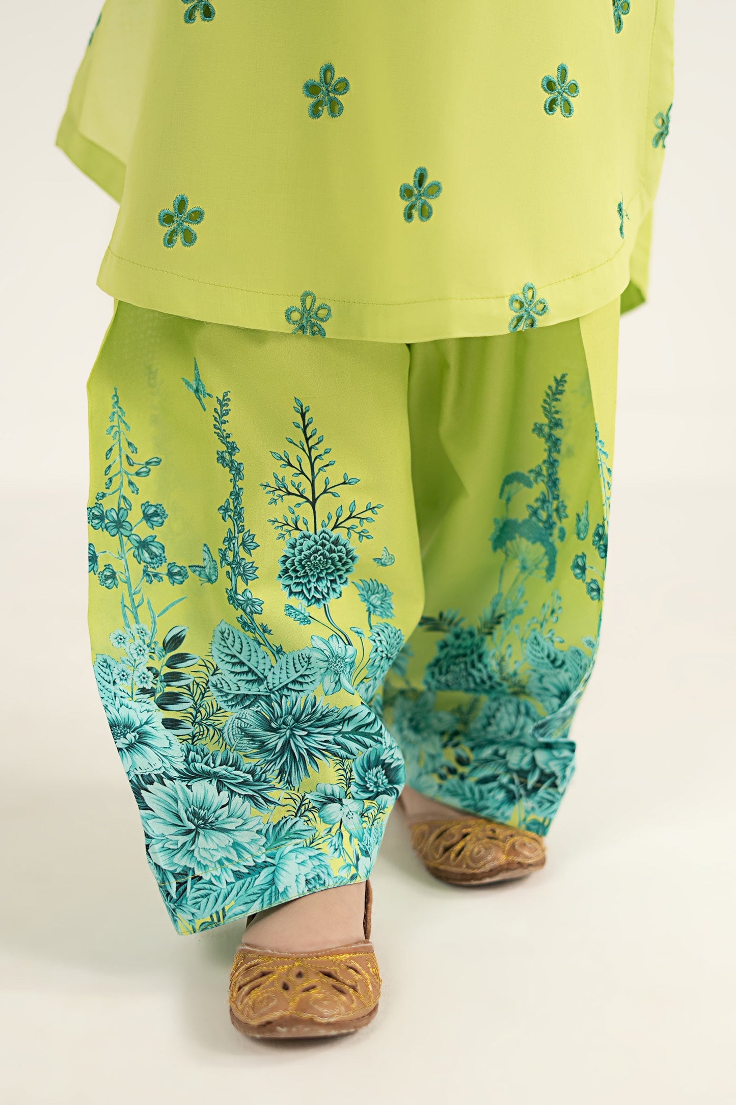 2 Piece Embroidered Lawn Suit