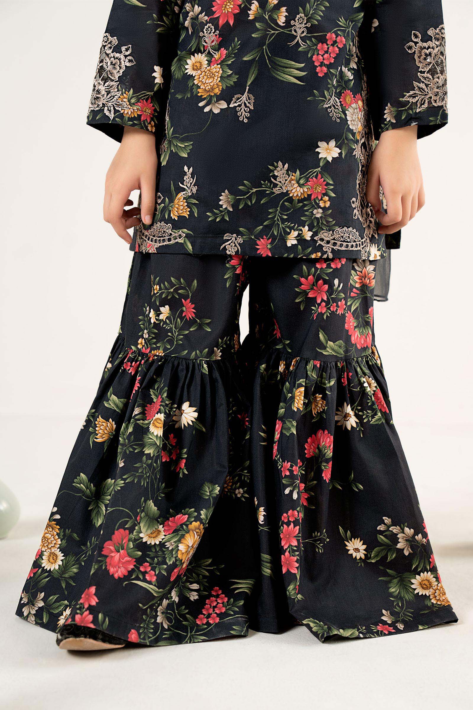 3 Piece Embroidered Lawn Suit